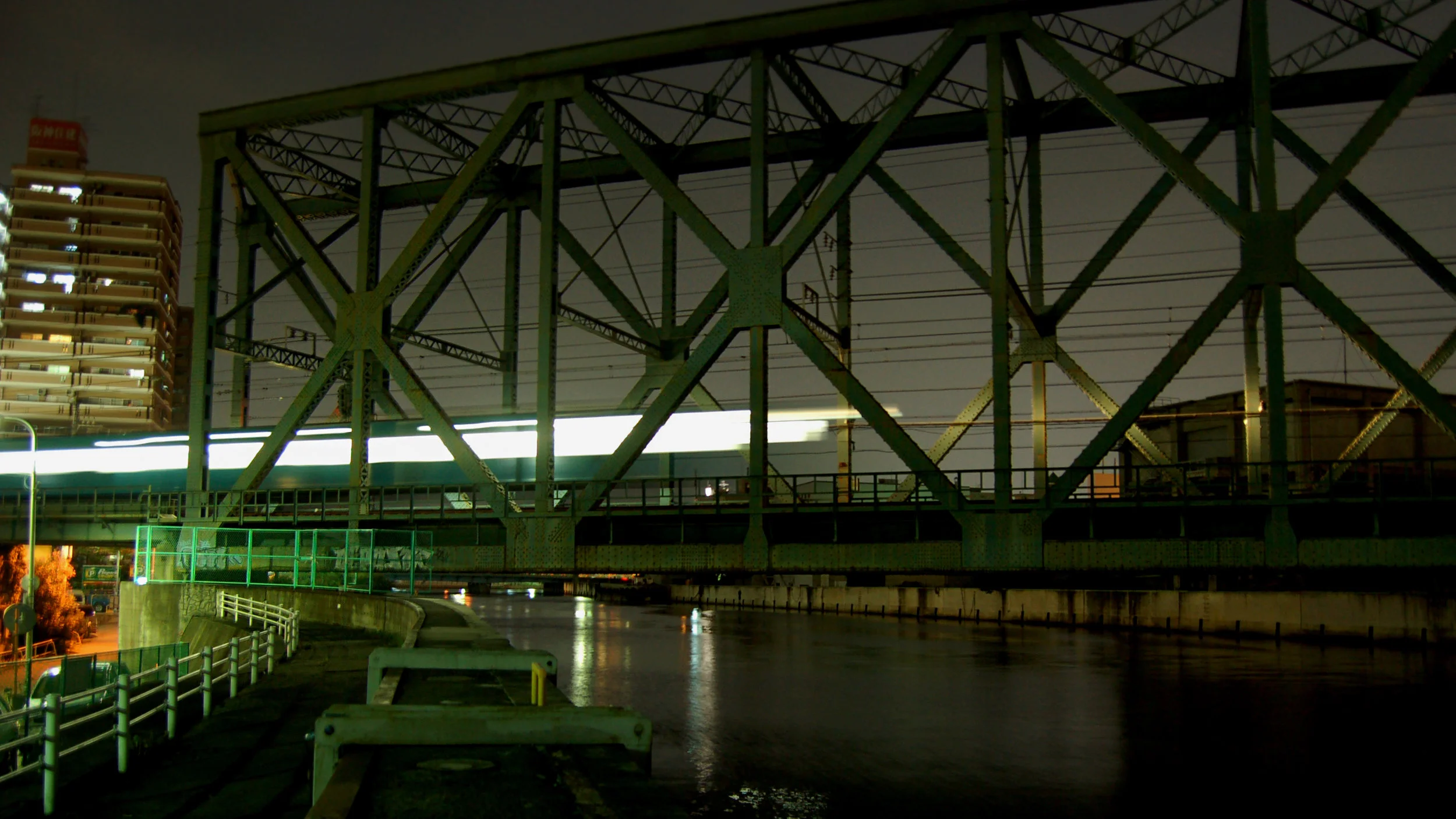 DSC_0162-16x9.jpg
