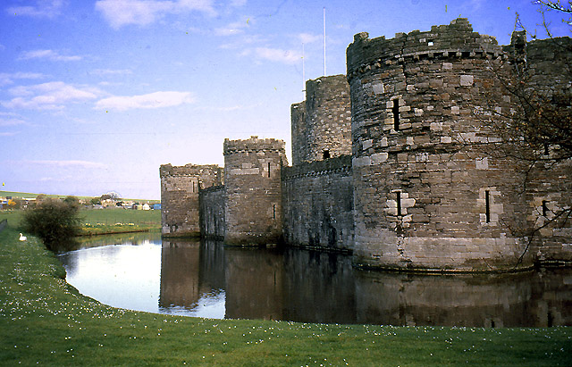 Beaumaris_Castle_-_geograph.org.uk_-_28577.jpg