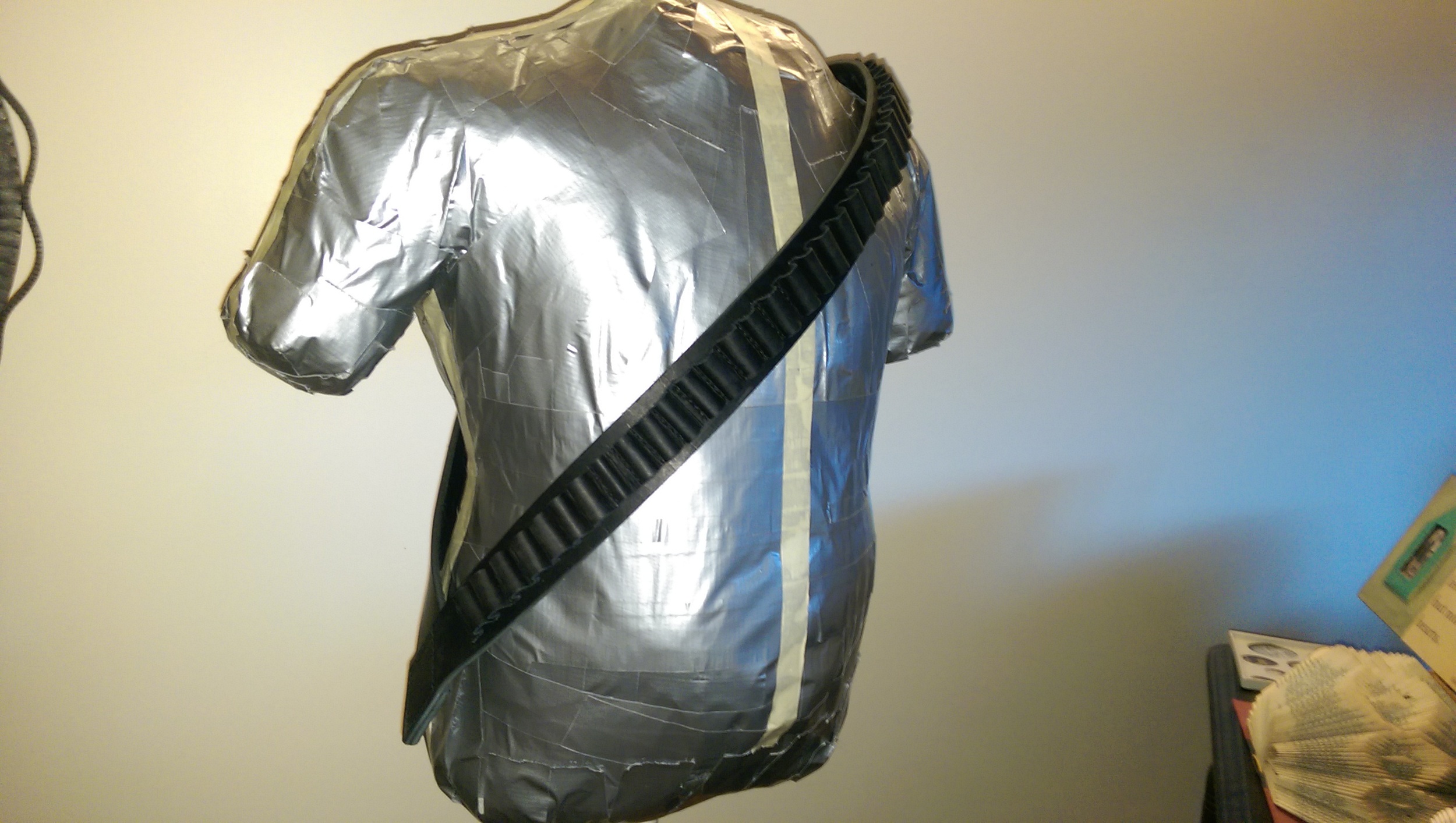 The base bandoleer is completed with 32 pockets along the front.