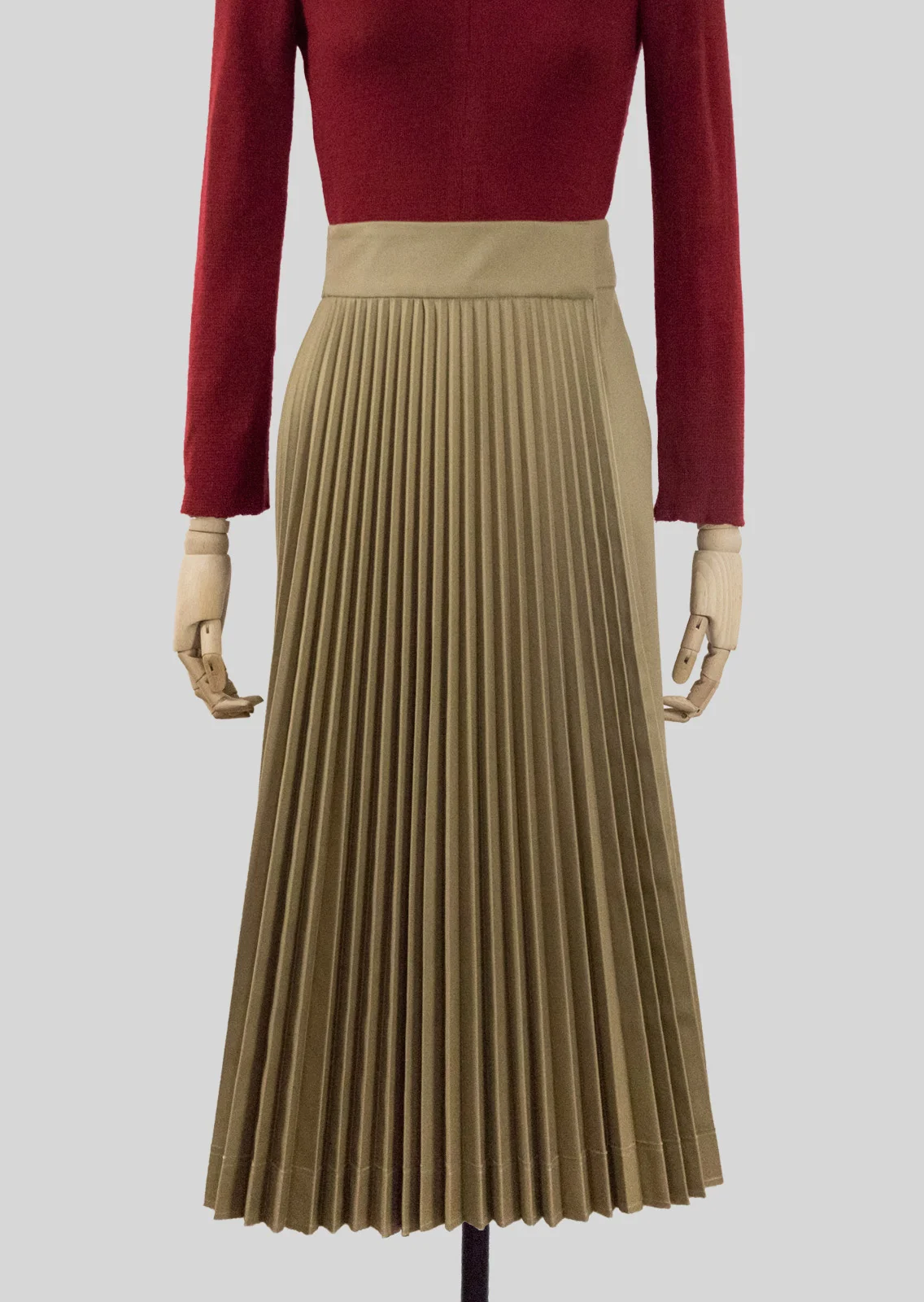 Falda-camel-front-1.jpg