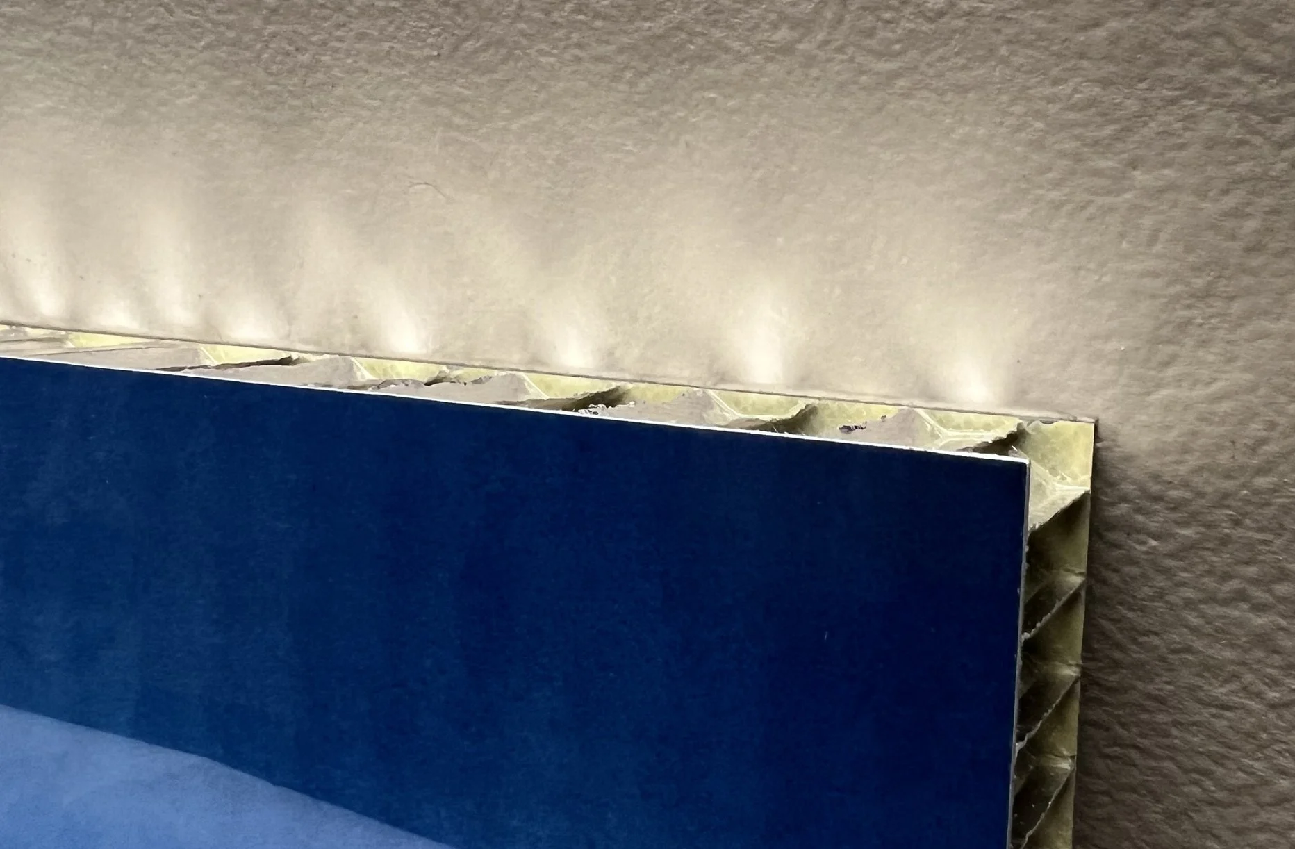  Detail  (honeycomb edge) 