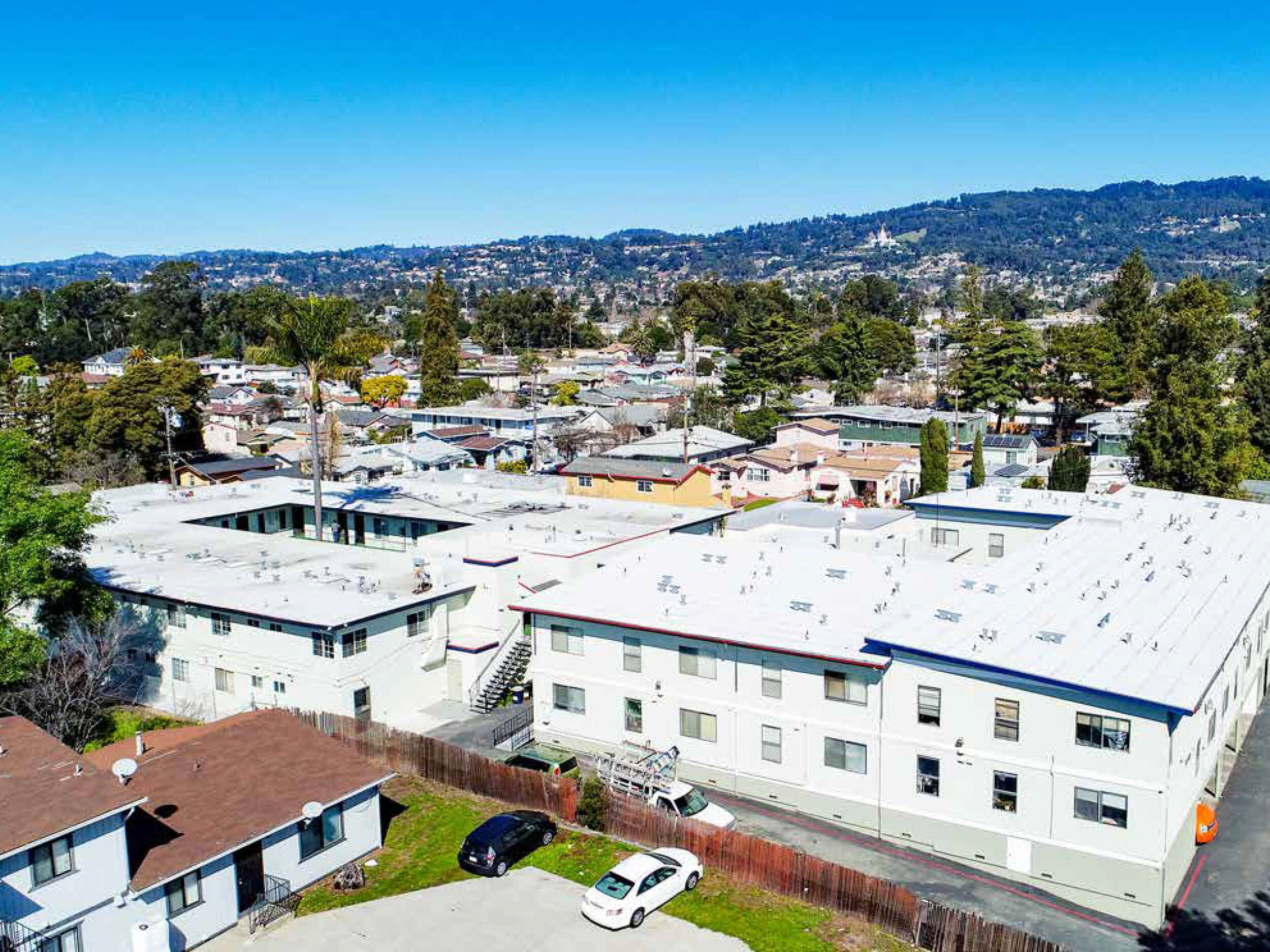 Just Sold - 3525 Lyon Avenue (Mark Twain Apartments), Oakland, CA