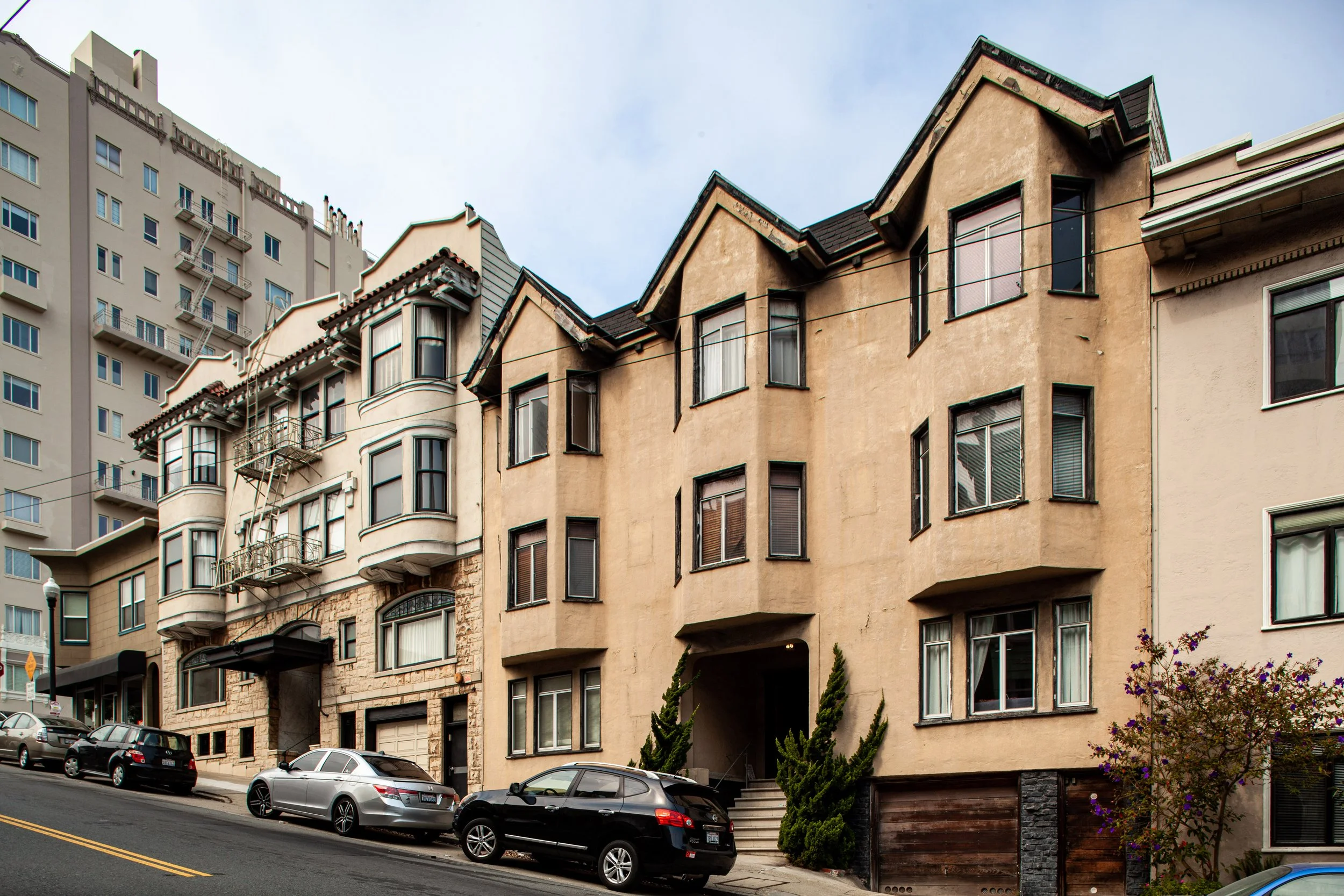 1074 Union Just Sold, Russian Hill Trophy