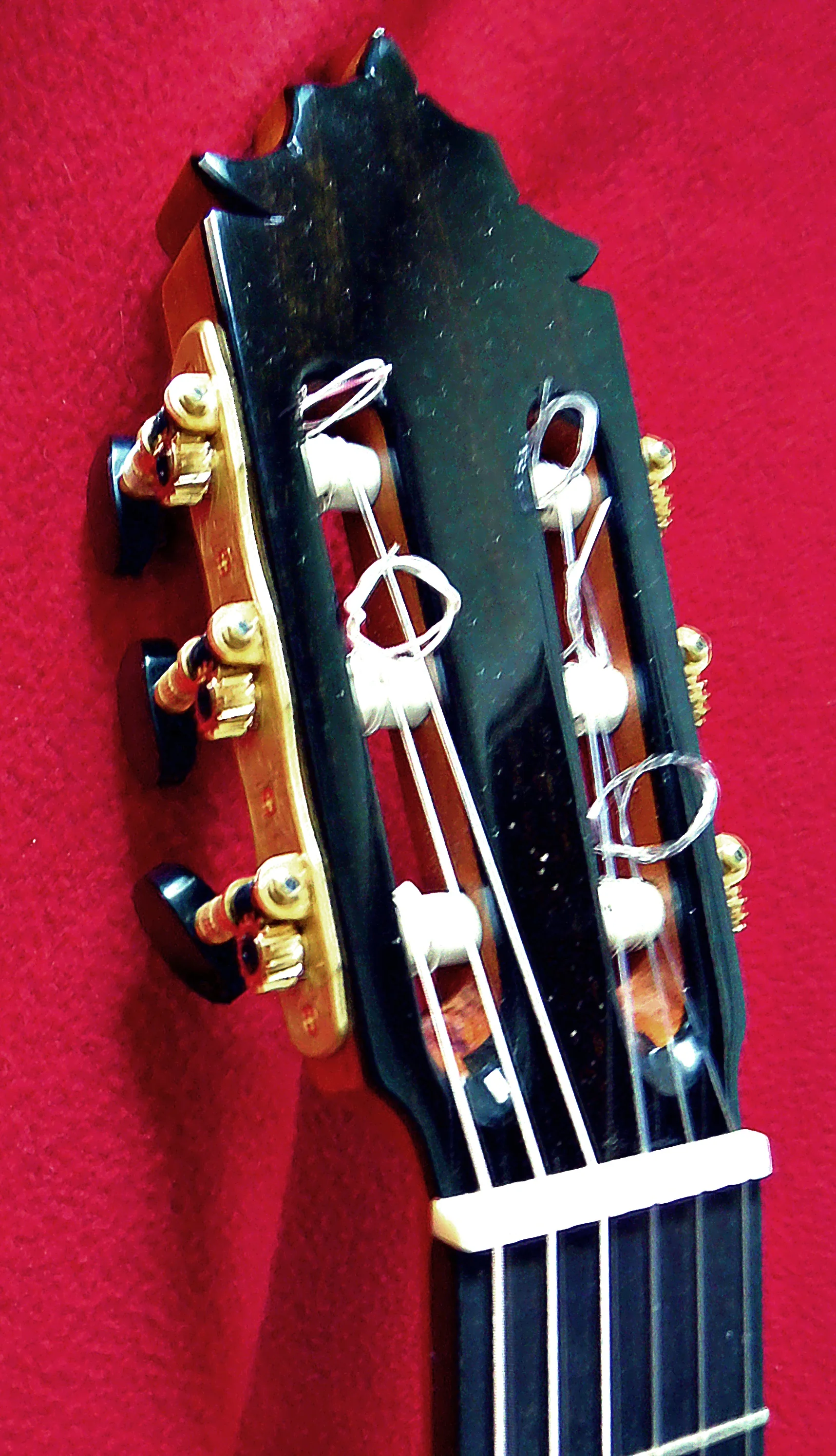 2018Labella-flamenco-headstock.jpg