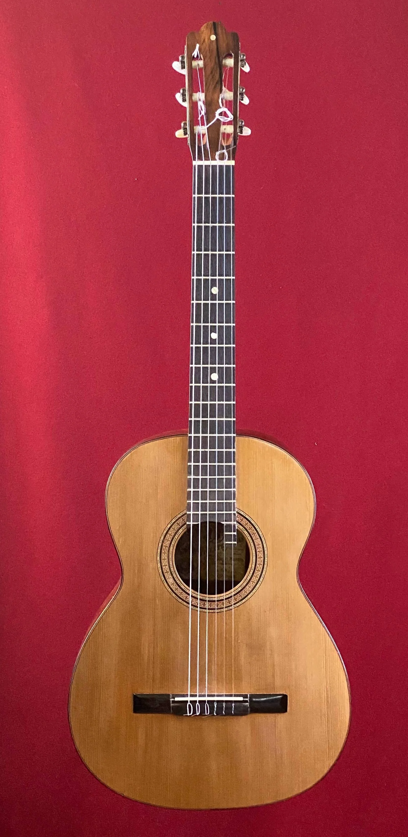1904 Vicente Arias Classical Guitar