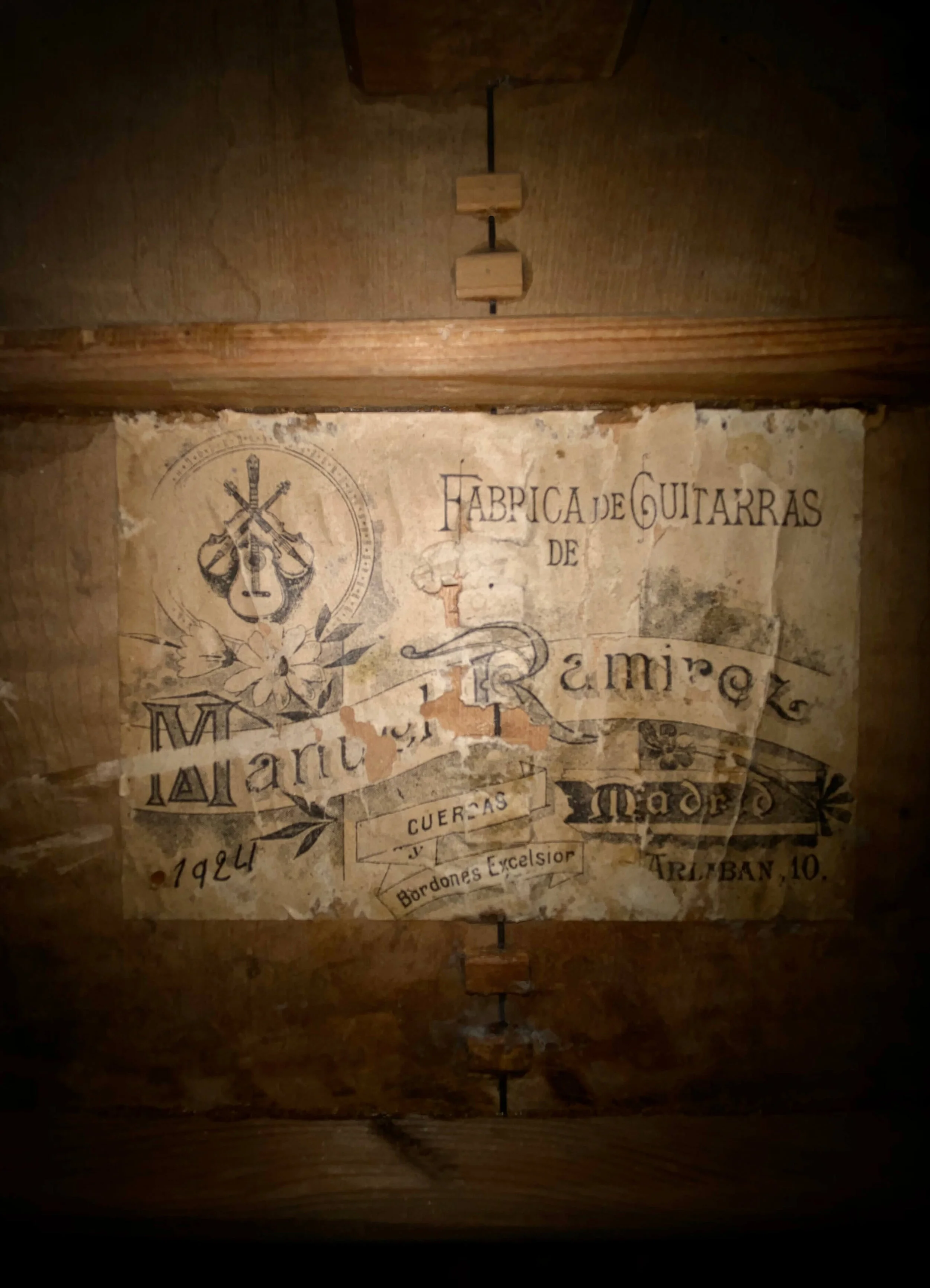 c. 1906 Manuel Ramirez, maple flamenco guitar