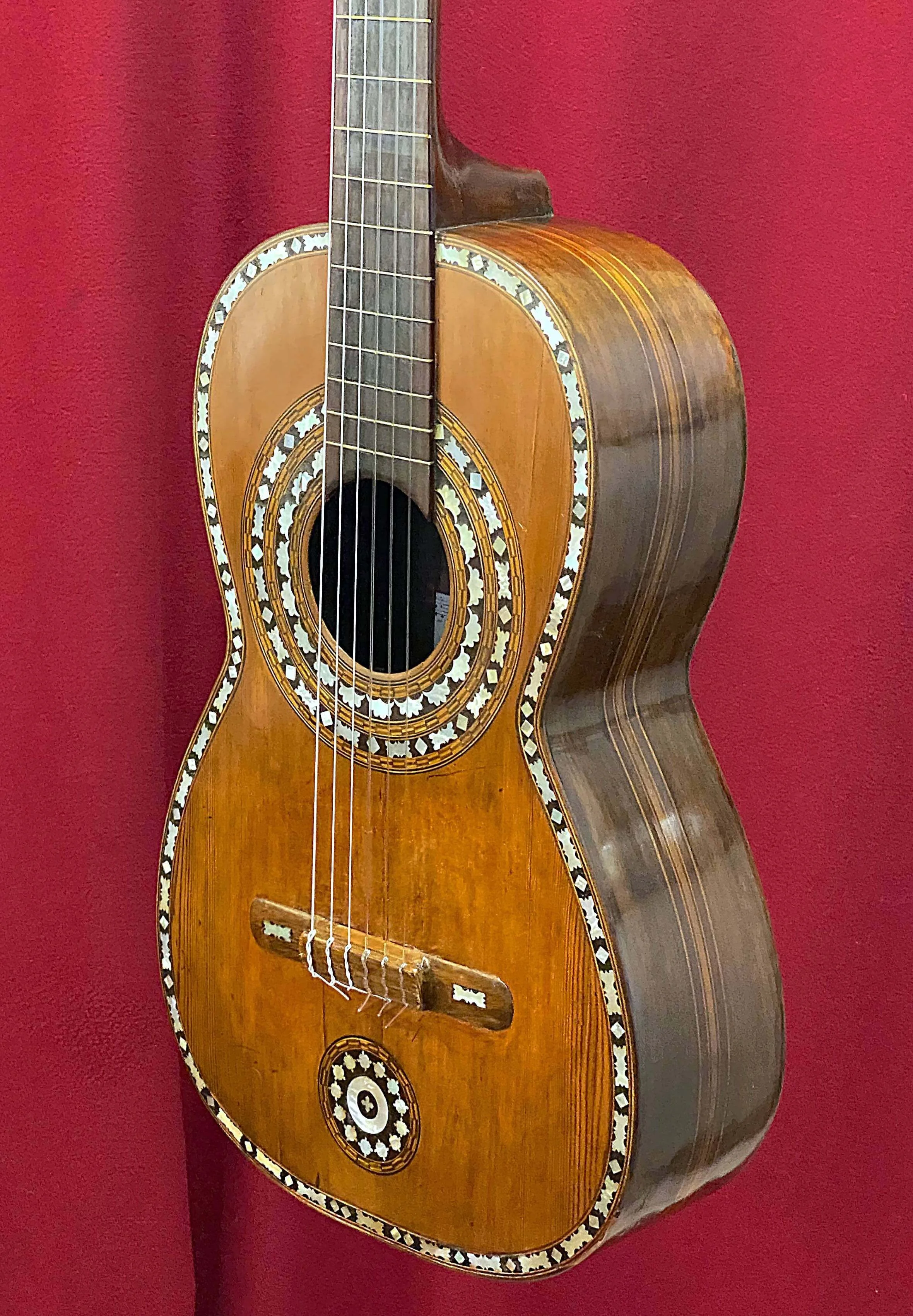 !853 Juan Perfumo Spanish Guitar