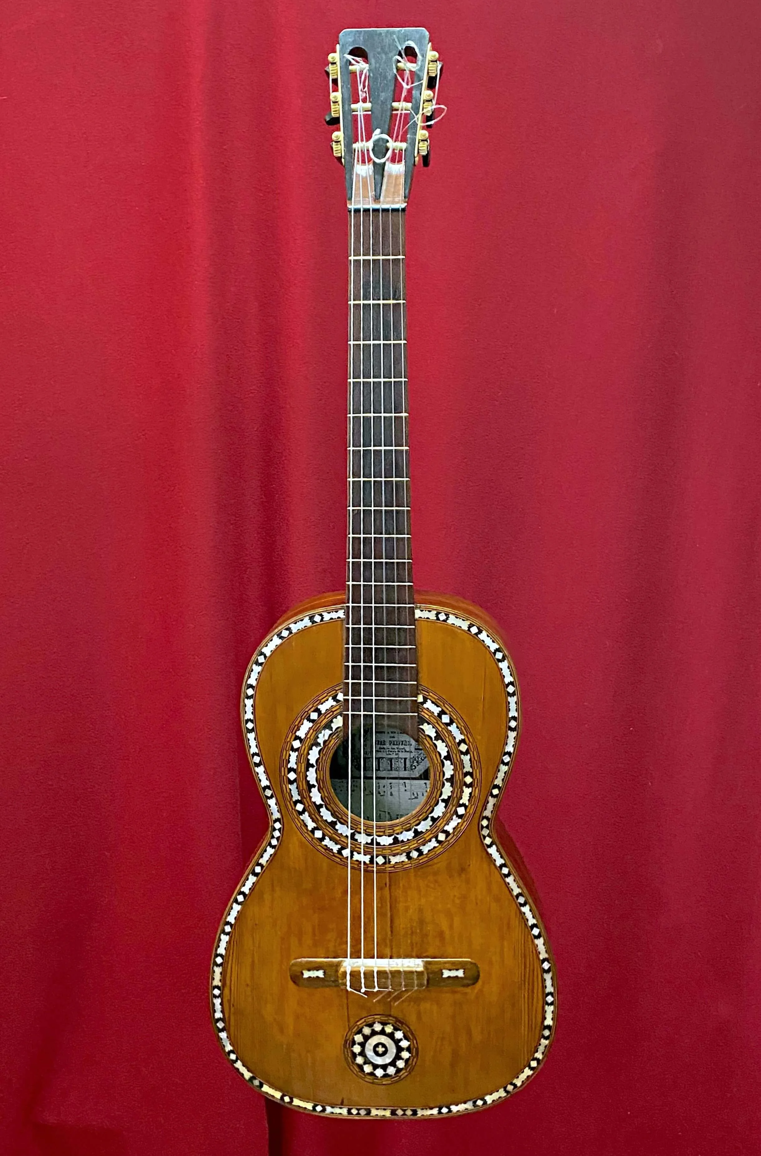 !853 Juan Perfumo Spanish Guitar