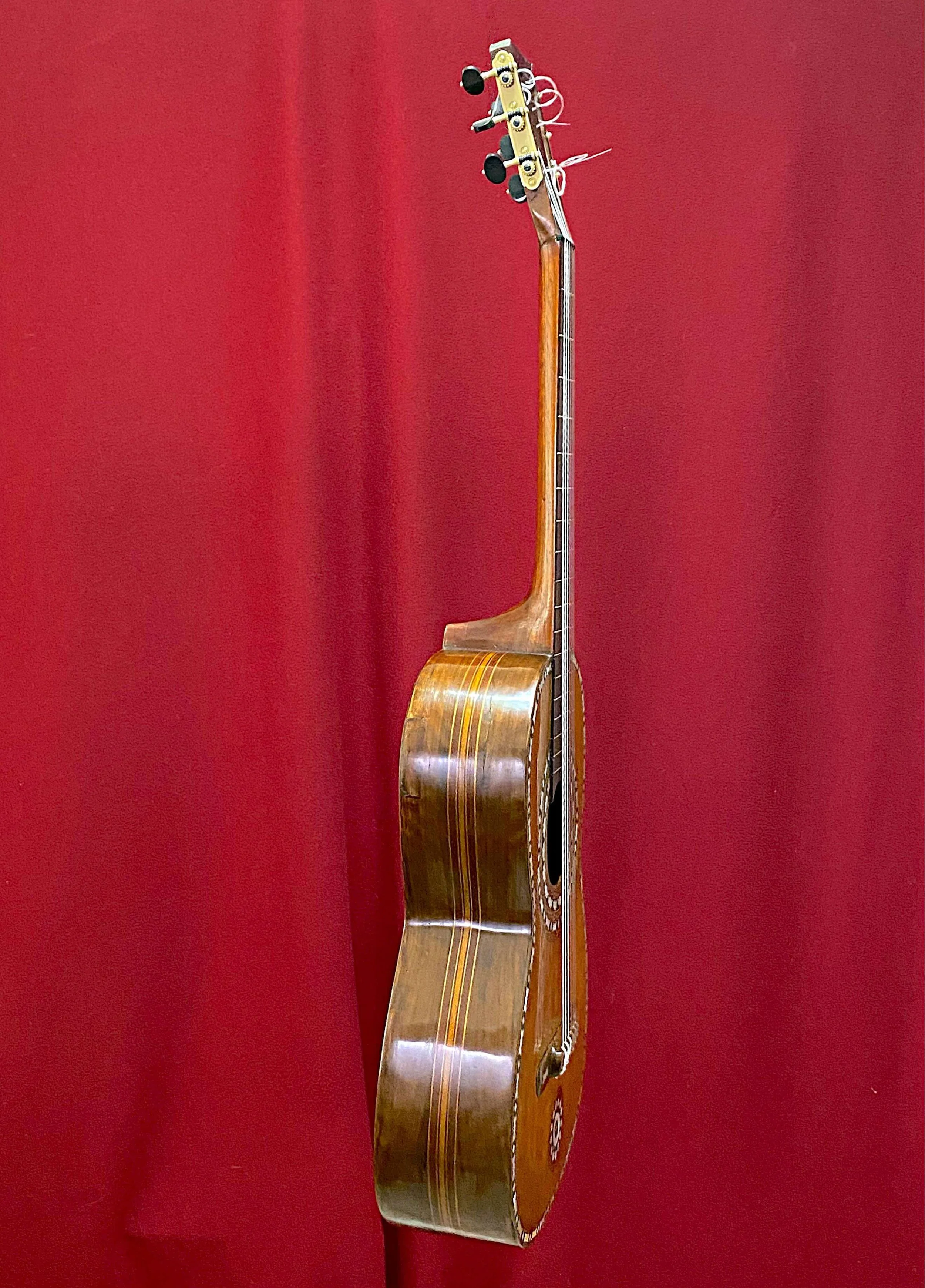 !853 Juan Perfumo Spanish Guitar