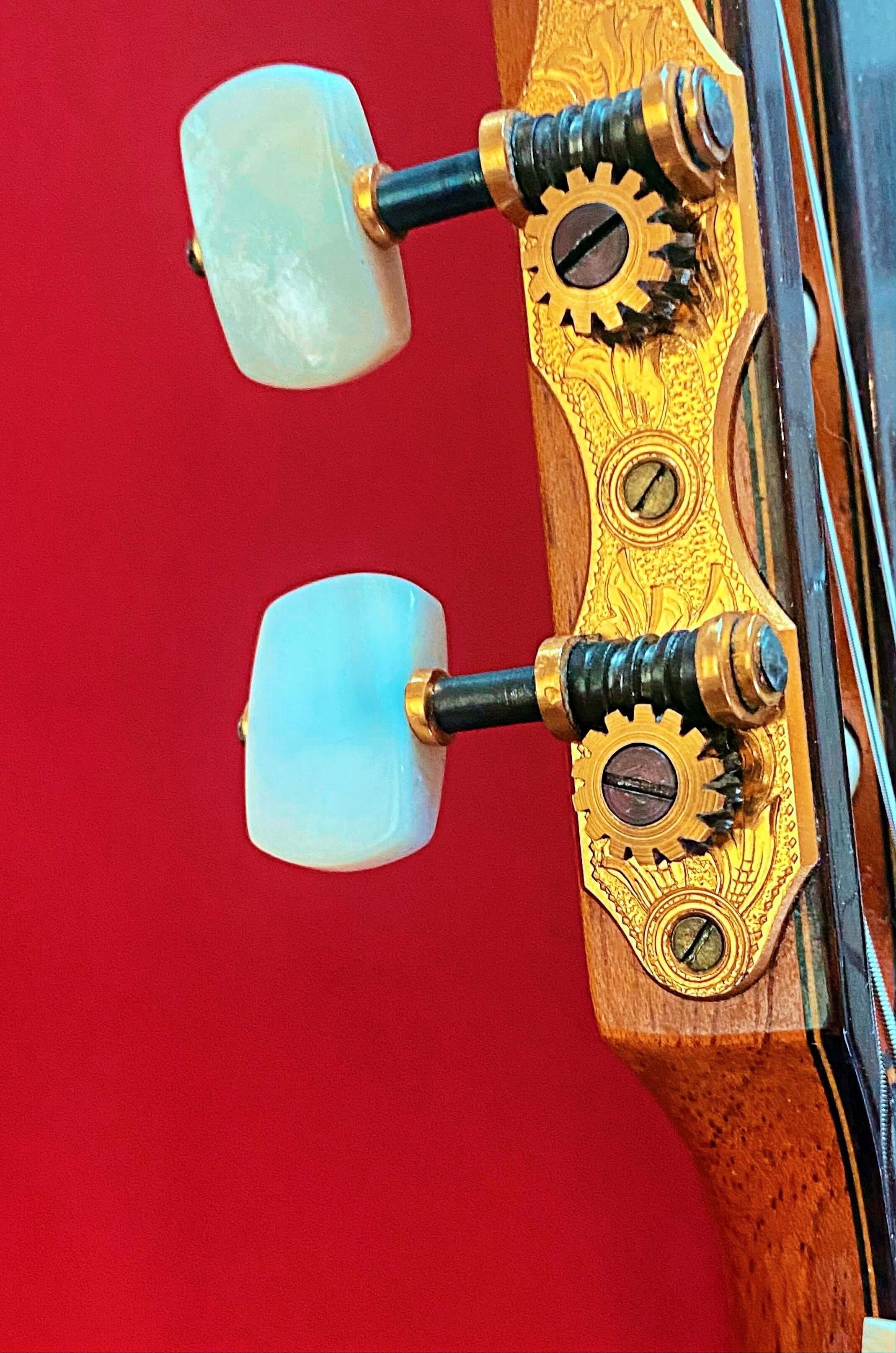 1968 Ramirez 1a Classical Guitar with Landsdorfer tuners