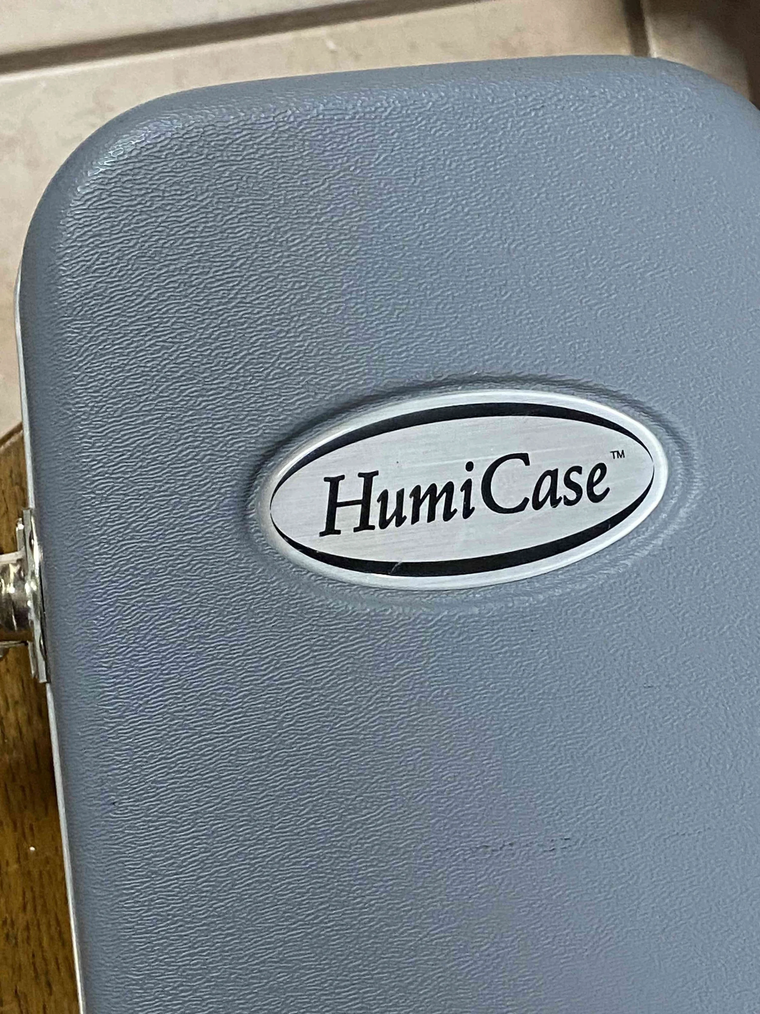 HumiCase for classical guitar