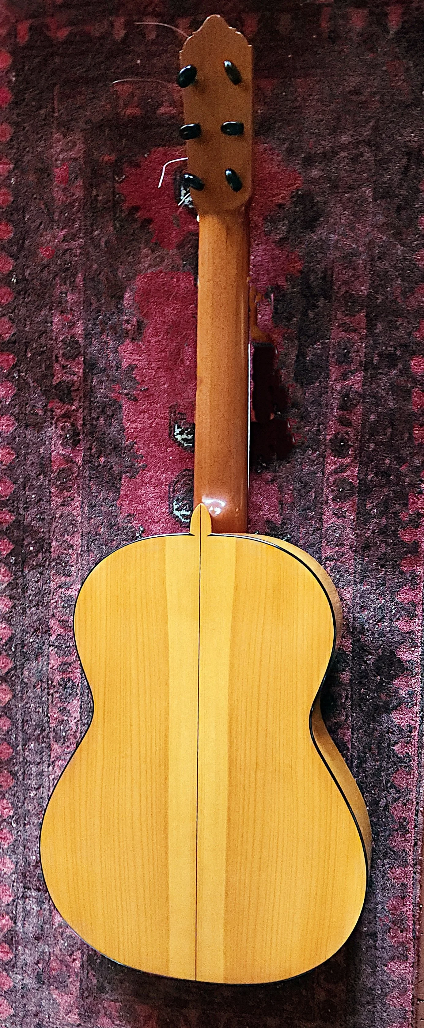 1985 Lester Devoe Flamenco bk1.jpg