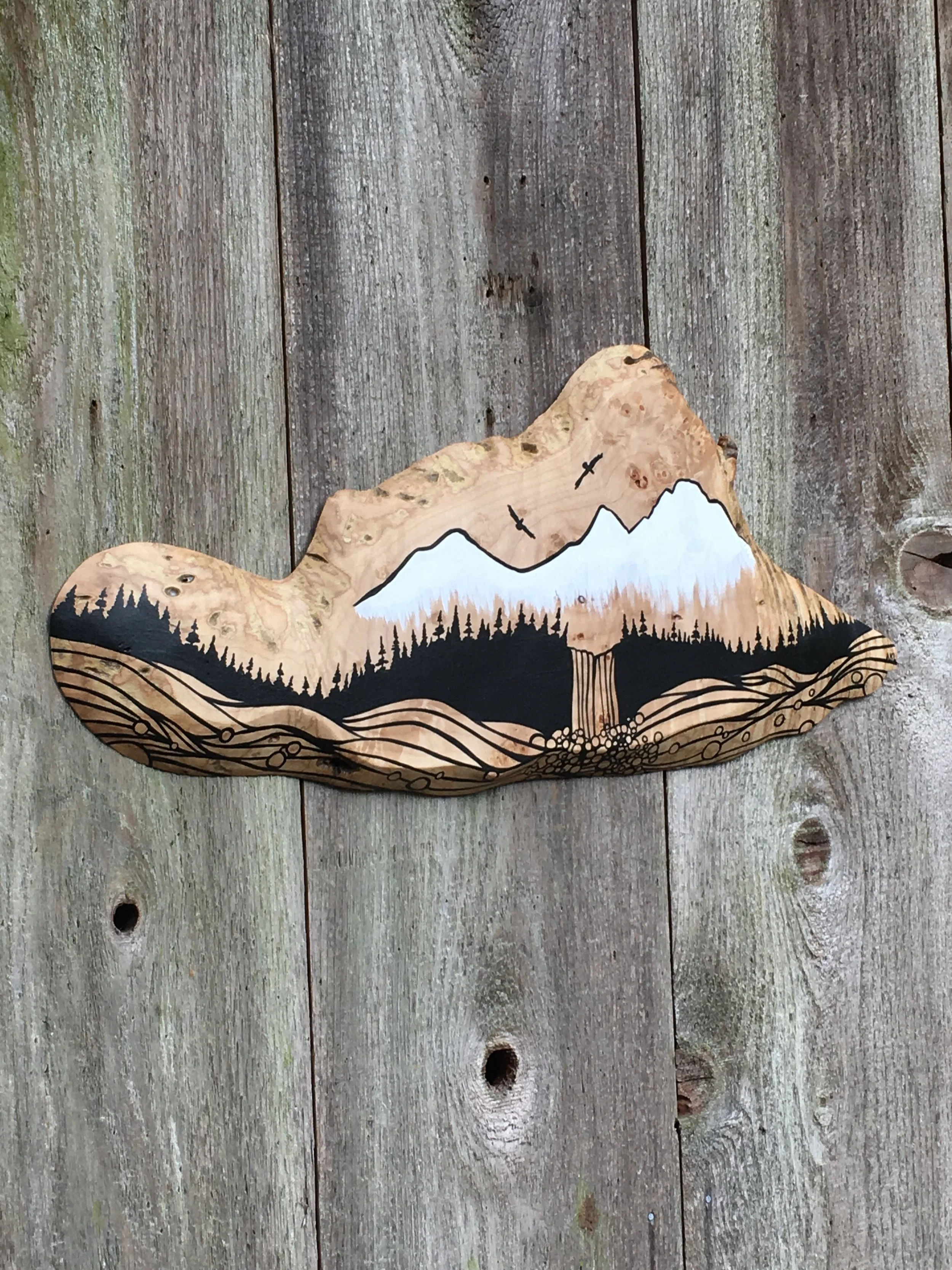 Klah Klahnee (Three Sisters) on an OR Coast Burl