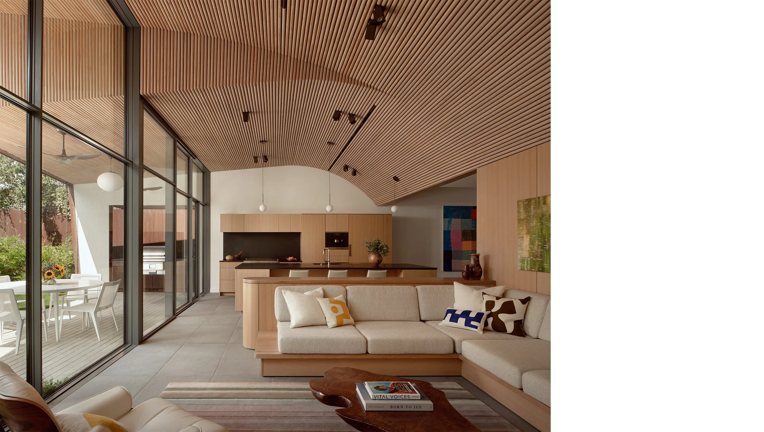 abastian_cdunn_Miro_Riviera_03.jpg