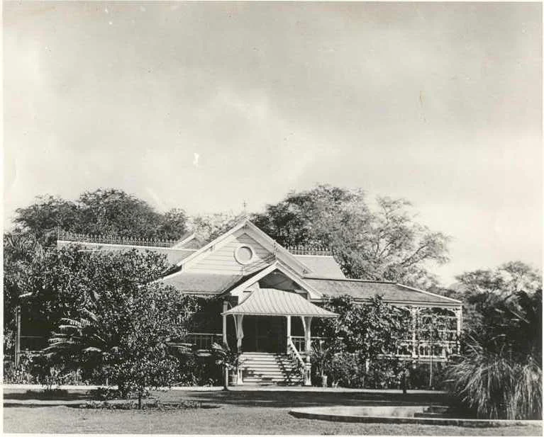 1900