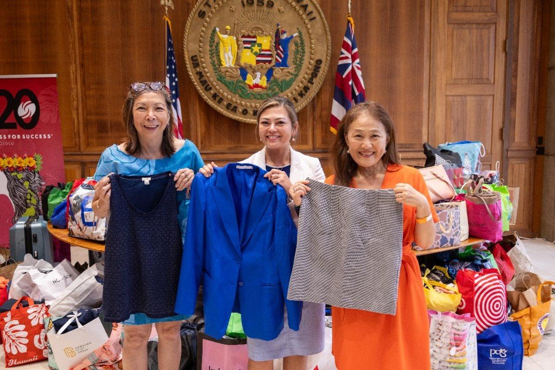 Mahalo to the Hawaiʻi State Legislature for supporting our Dress for Success program!

We received over 100 bags of donations to help women across Oʻahu step into new opportunities with confidence.