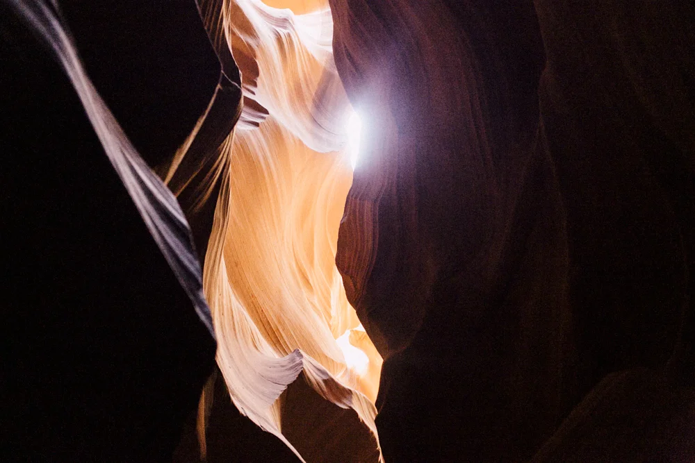 Antelope_Canyon_Photographer9.jpg