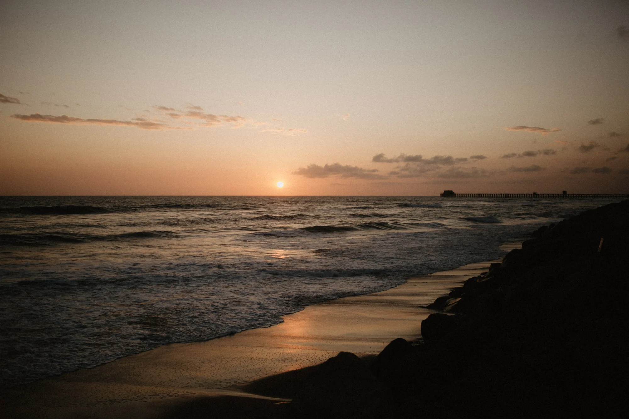 oceanside_airbnb_wedding-64.jpg