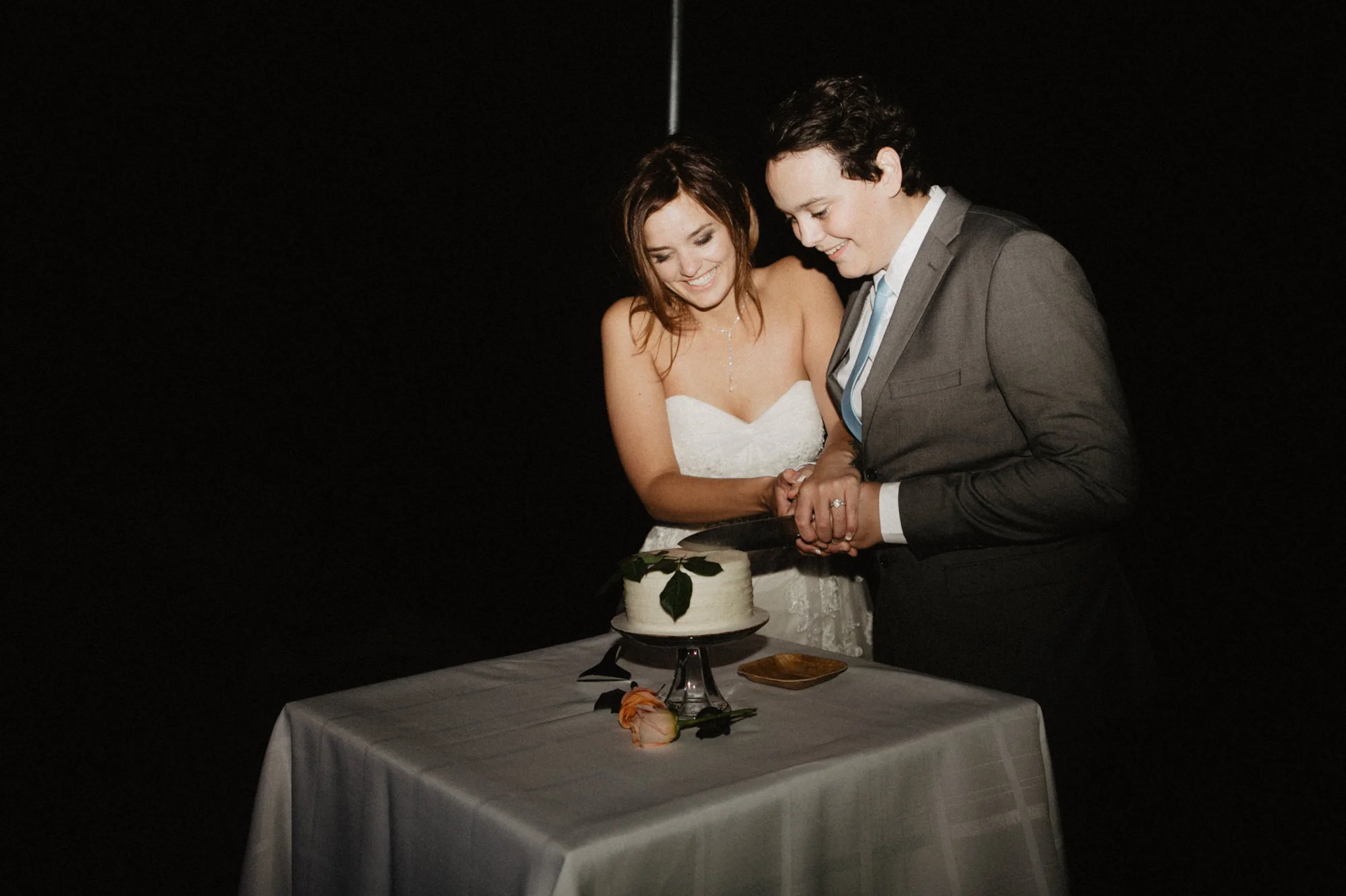 oceanside_airbnb_wedding-76.jpg