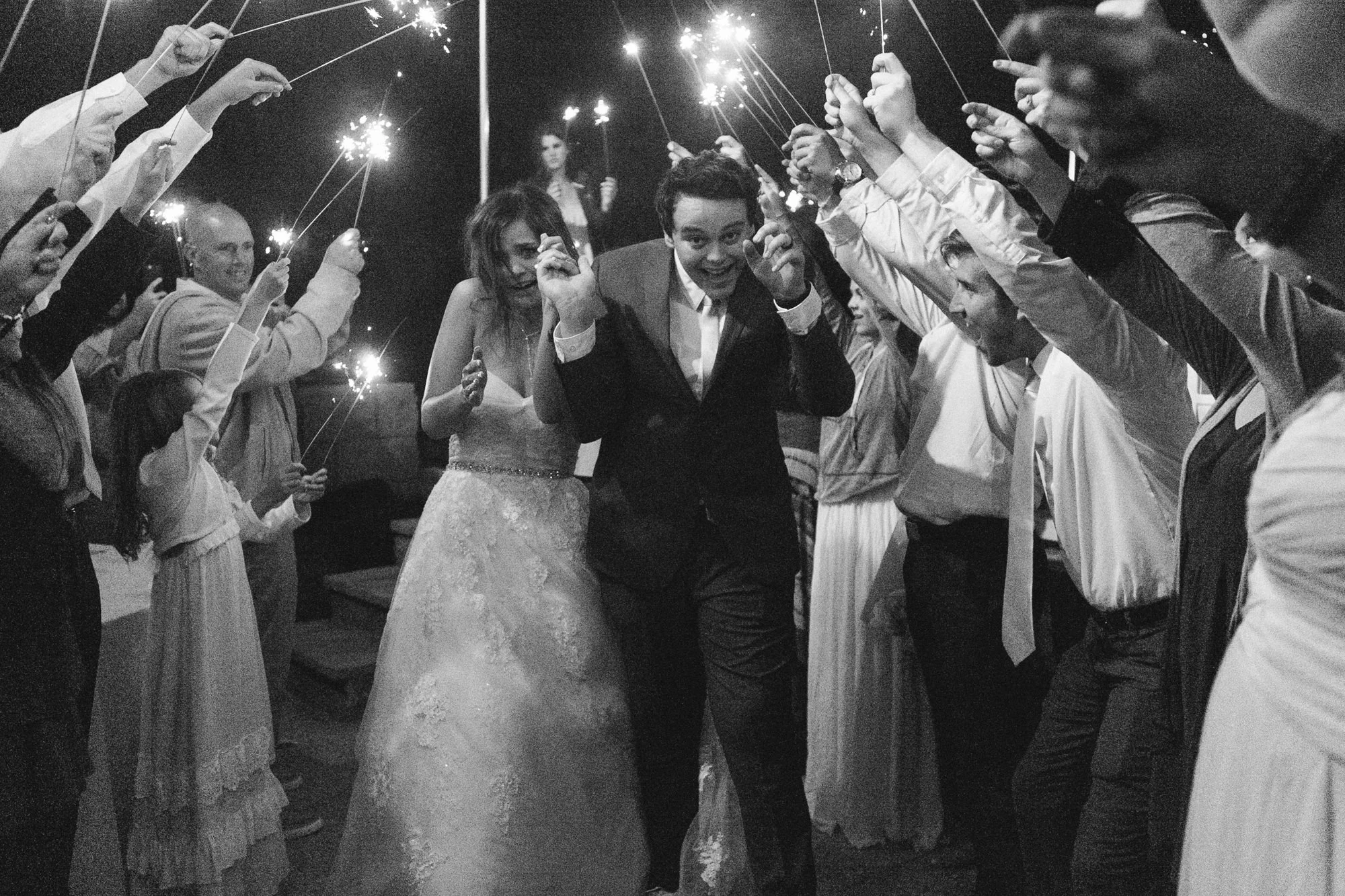 oceanside_airbnb_wedding-82.jpg