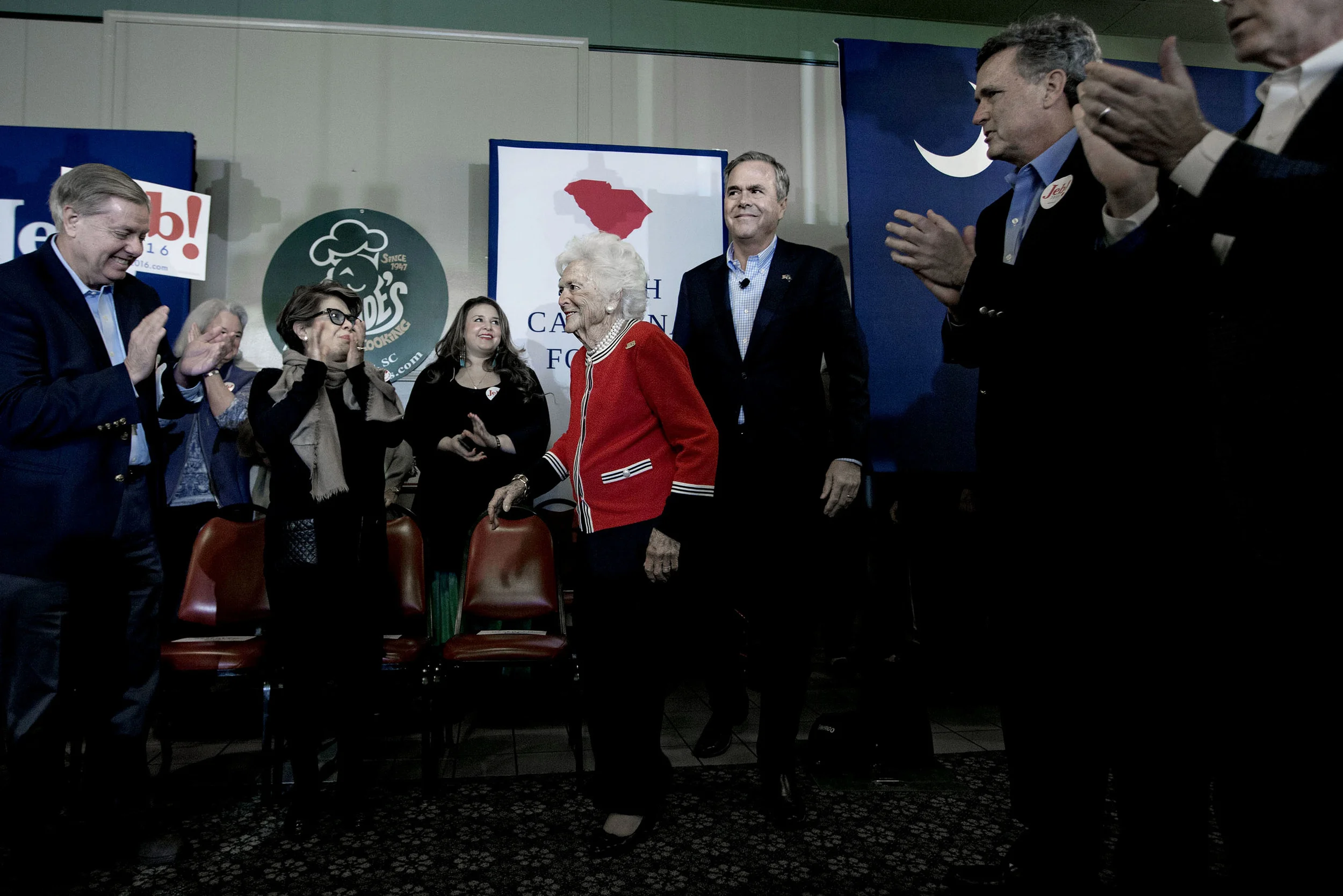 Jeb och Barbara Bush på Wade's Restaurant.