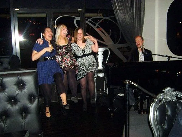 Piano Lounge