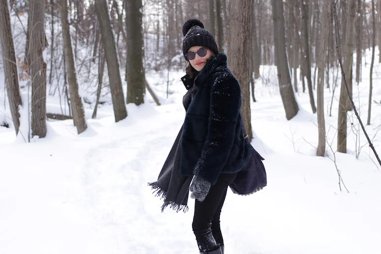 WoahStyle.com | Snow Style, Zara faux fur and black pompom beanie