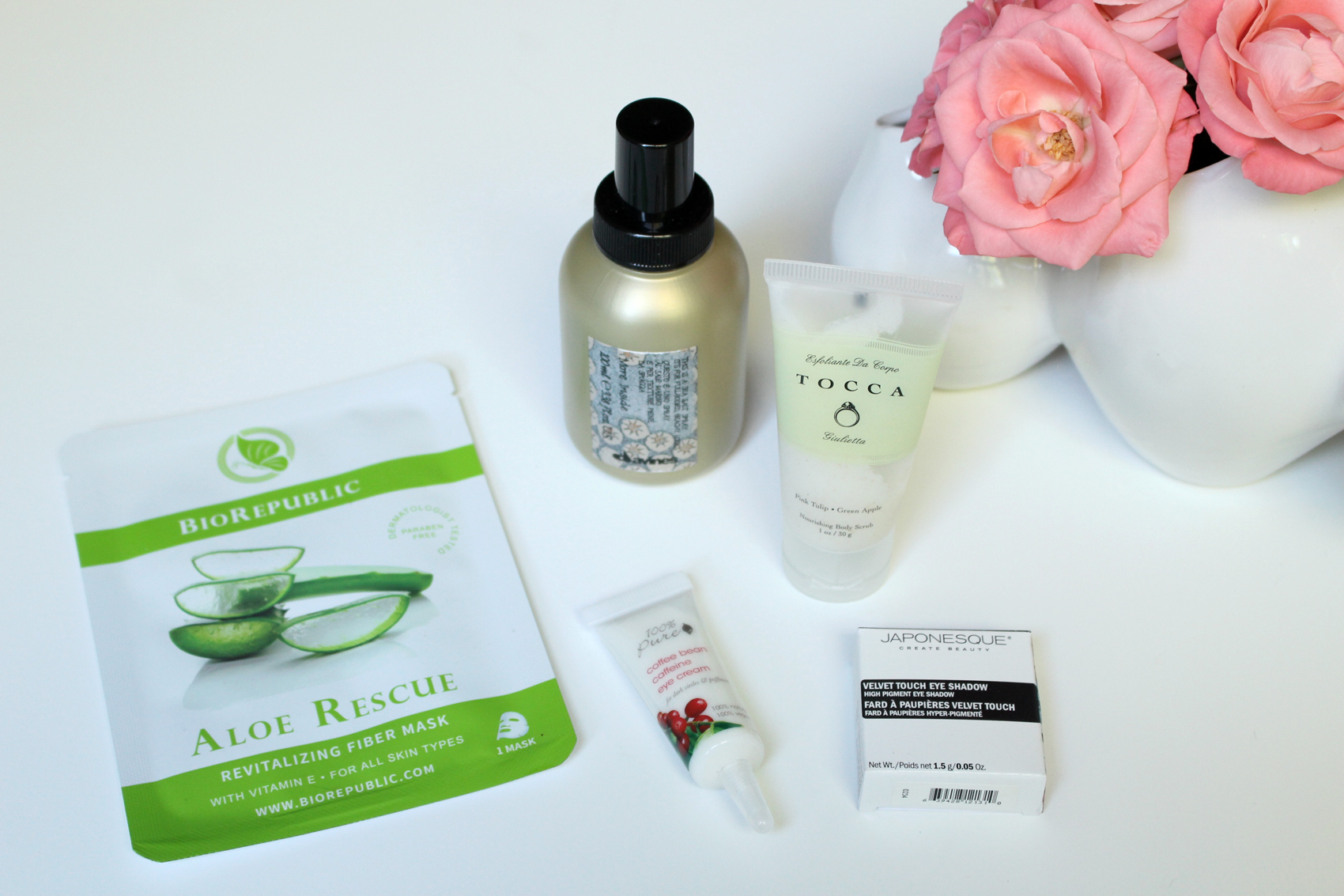 WoahStyle.com_September 2015 Birchbox_Japonesque Eye Shadow_Tocca Giulietta Body Scurb_BioRepublic Aloe Rescue Mask_100 Pure Coffee Bean Caffeine Eye Cream_Davines Sea Salt Hair Spray_Makeup_Birchbox Review_1944.jpg