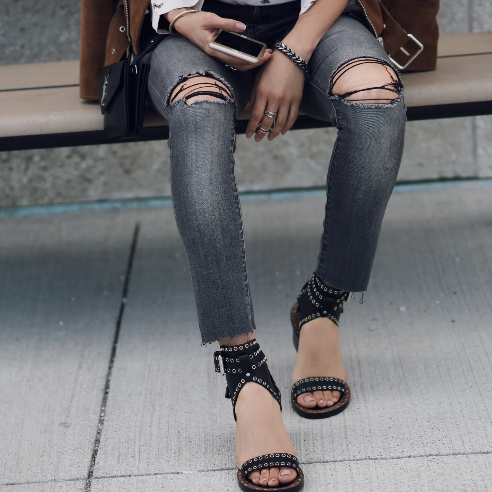 TIP: DIY your own distressed denim by cutting uneven "rips" on the knees. I picked these ones up on super sale for $28 at Banana Republic so I didn't mind cutting them. I also cropped them by cutting 3" off the hem and leaving them undone so thβ¦