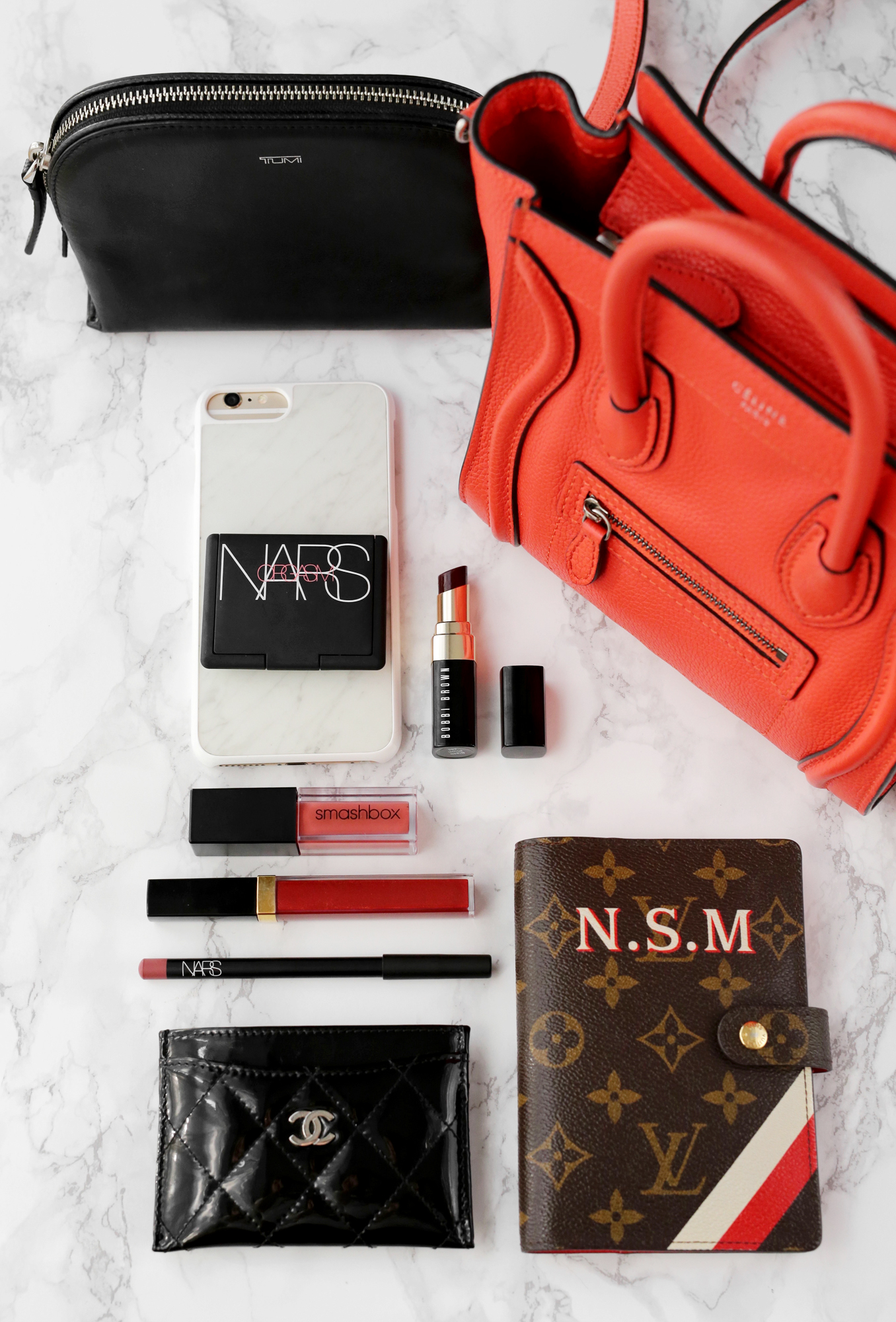 What's in my Celine Nano Luggage Bag_9166.jpg