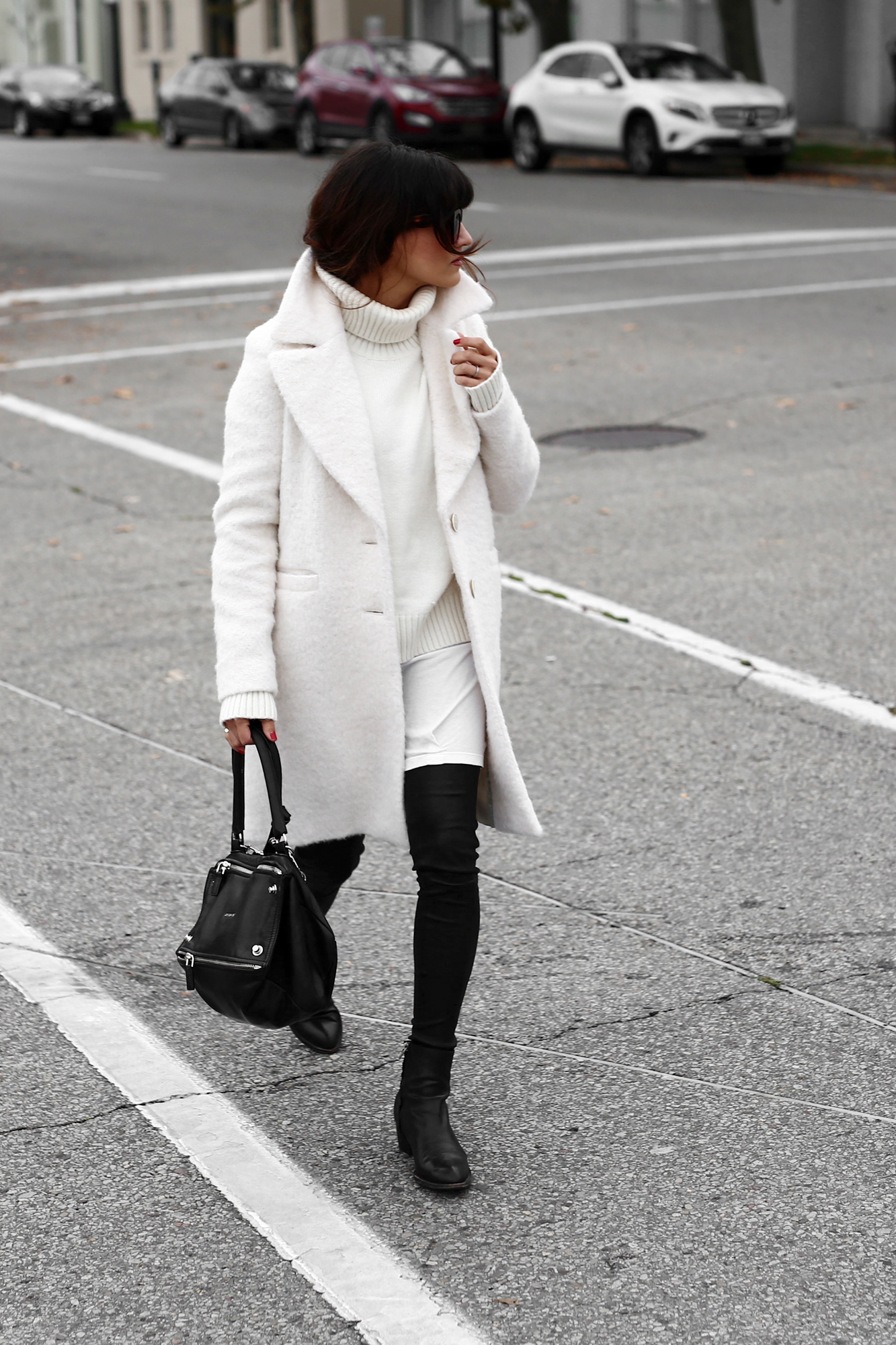 Winter White oversized knit, coat, leather leggings, Givenchy leopard print studded boots and Givenchy Pandora bag street style_2699.jpg