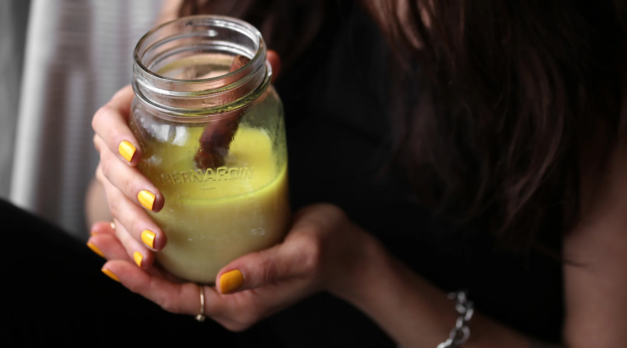 Ginger Turmeric and Cardamom Latte Tea with Manuka Honey- Vegan - All Natural Recipe - woahstyle.com - Nathalie Martin_6654.jpg