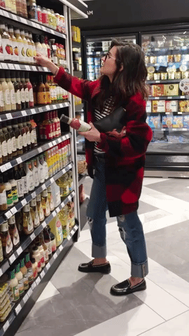 woahstyle.com - 365 outfits - day one spring 2018 - nathalie martin.gif