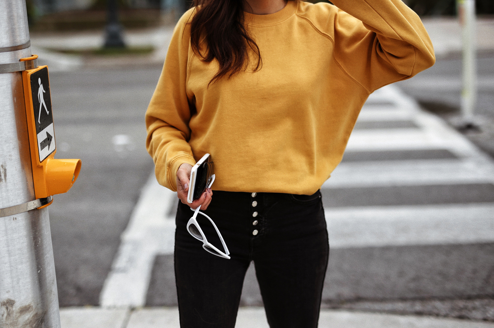 Yellow for fall 2018 - woahstyle.com - nathalie martin - frank and oak sweatshirt, zara jeans and manolo blahnik slingbacks 10.jpg