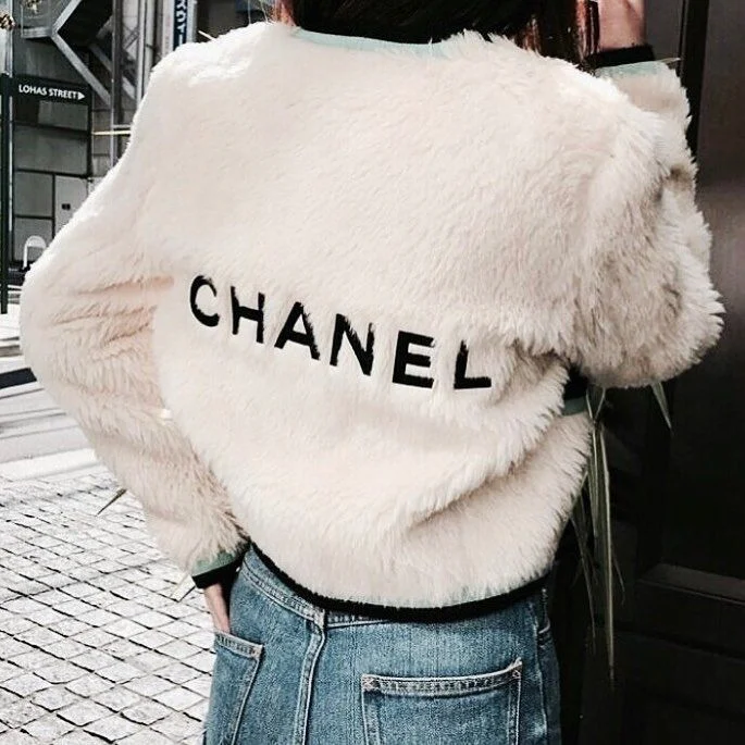 Photo source: @badest.outfits