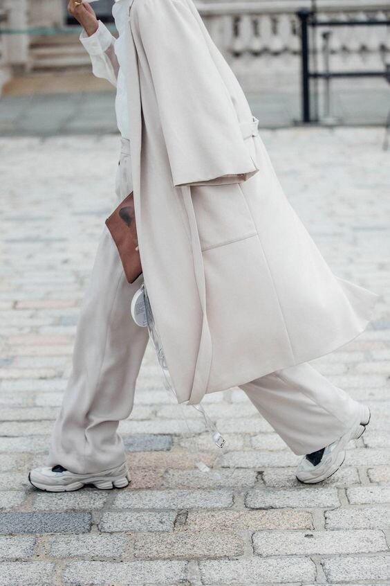 Instagram @_NathalieMartin, CLOSET ESSENTIALS Long Coats Everyone Should Have In Their Closet - winter white coats street style,  woahstyle.com 2.jpg