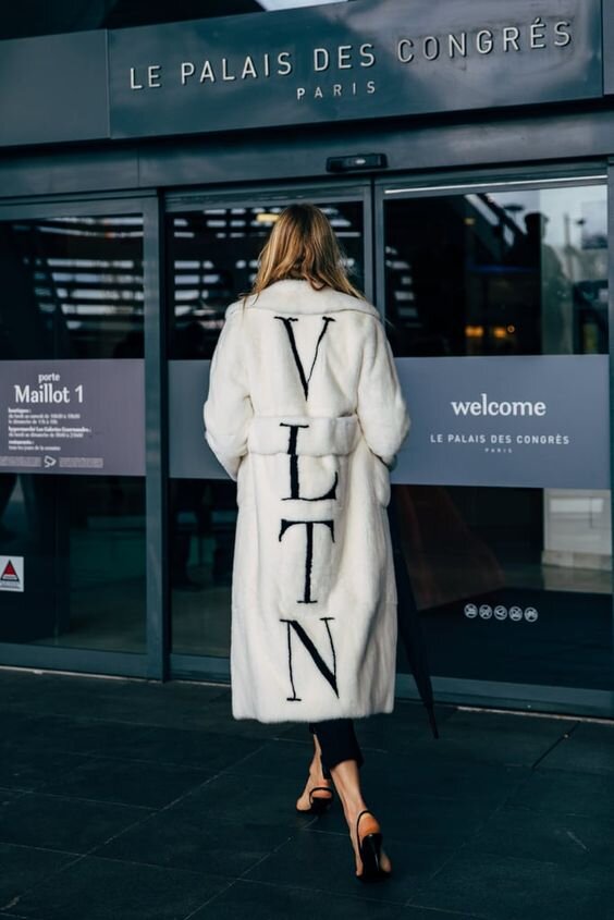 Instagram @_NathalieMartin, CLOSET ESSENTIALS Long Coats Everyone Should Have In Their Closet - winter white coats street style,  woahstyle.com.jpg