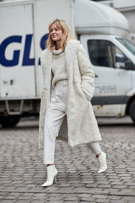 Instagram @_NathalieMartin, CLOSET ESSENTIALS Long Coats Everyone Should Have In Their Closet - winter white coats street style,  woahstyle.com 3.jpg