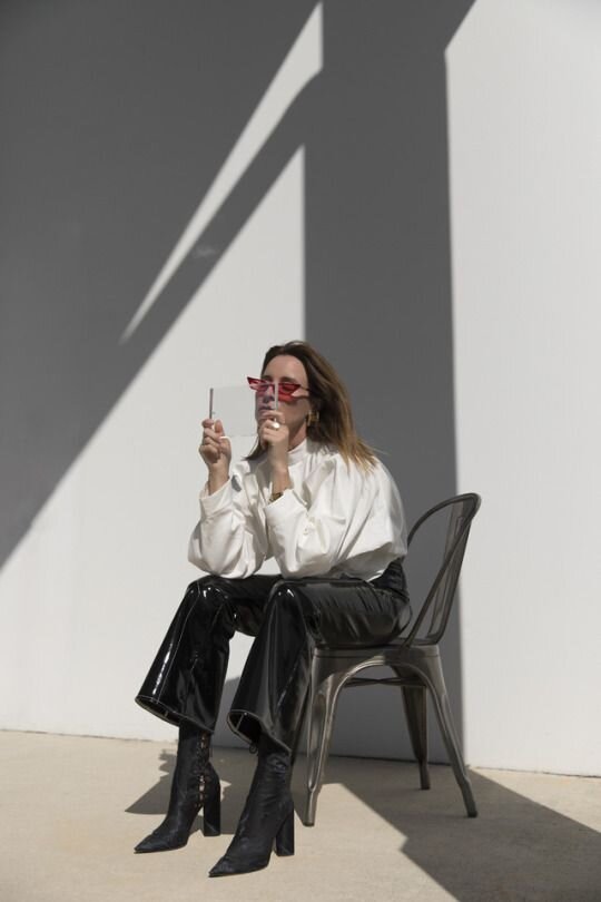 How To Style Shiny Patent Leather Pants — WOAHSTYLE