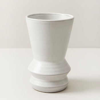 modern white vase.png