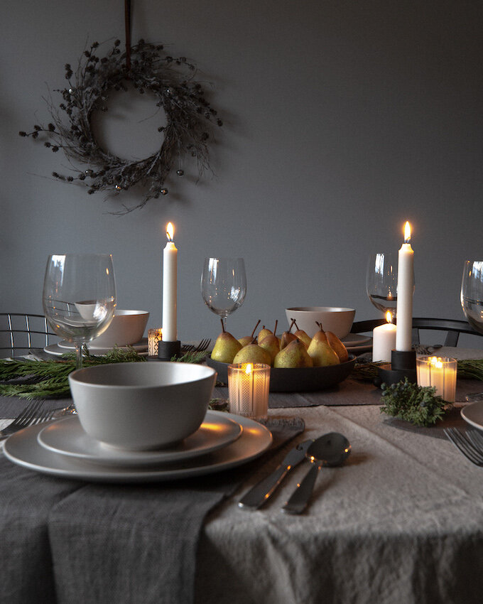 minimal holiday table setting - swedish, nordic inspired, minimal, monochromatic, grey dishes_8170.jpg