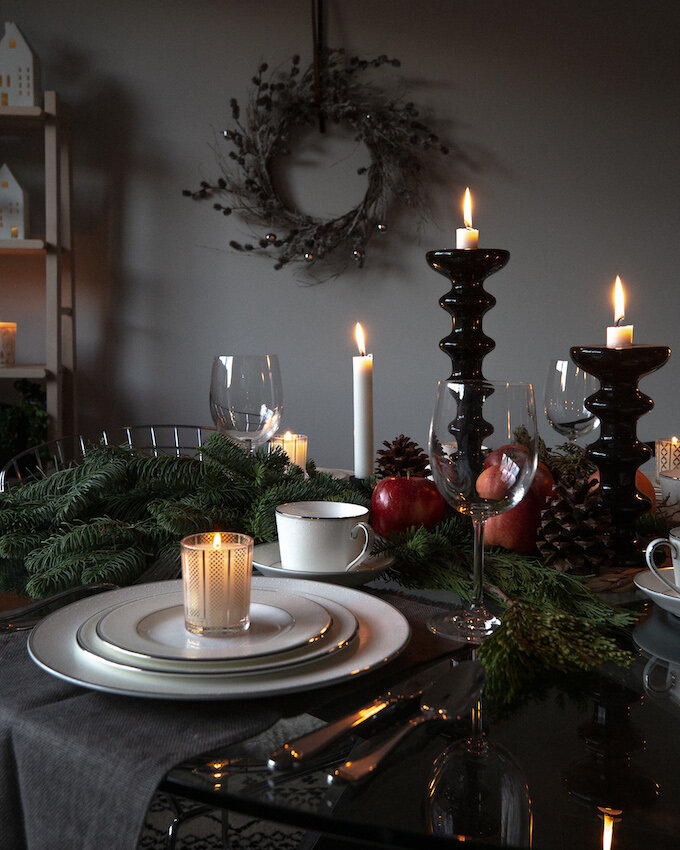 elegant nature inspired holiday table setting_8085.jpg