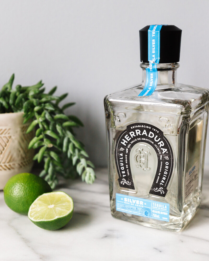 Perfect Tequila Margarita Cocktail for Cinco de Mayo or any day. Easy cocktail recipe. woahstyle.com _1631.jpg