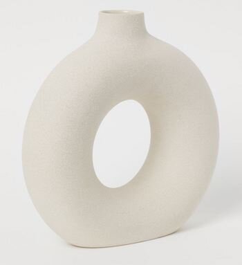 hm home donut vase.jpg