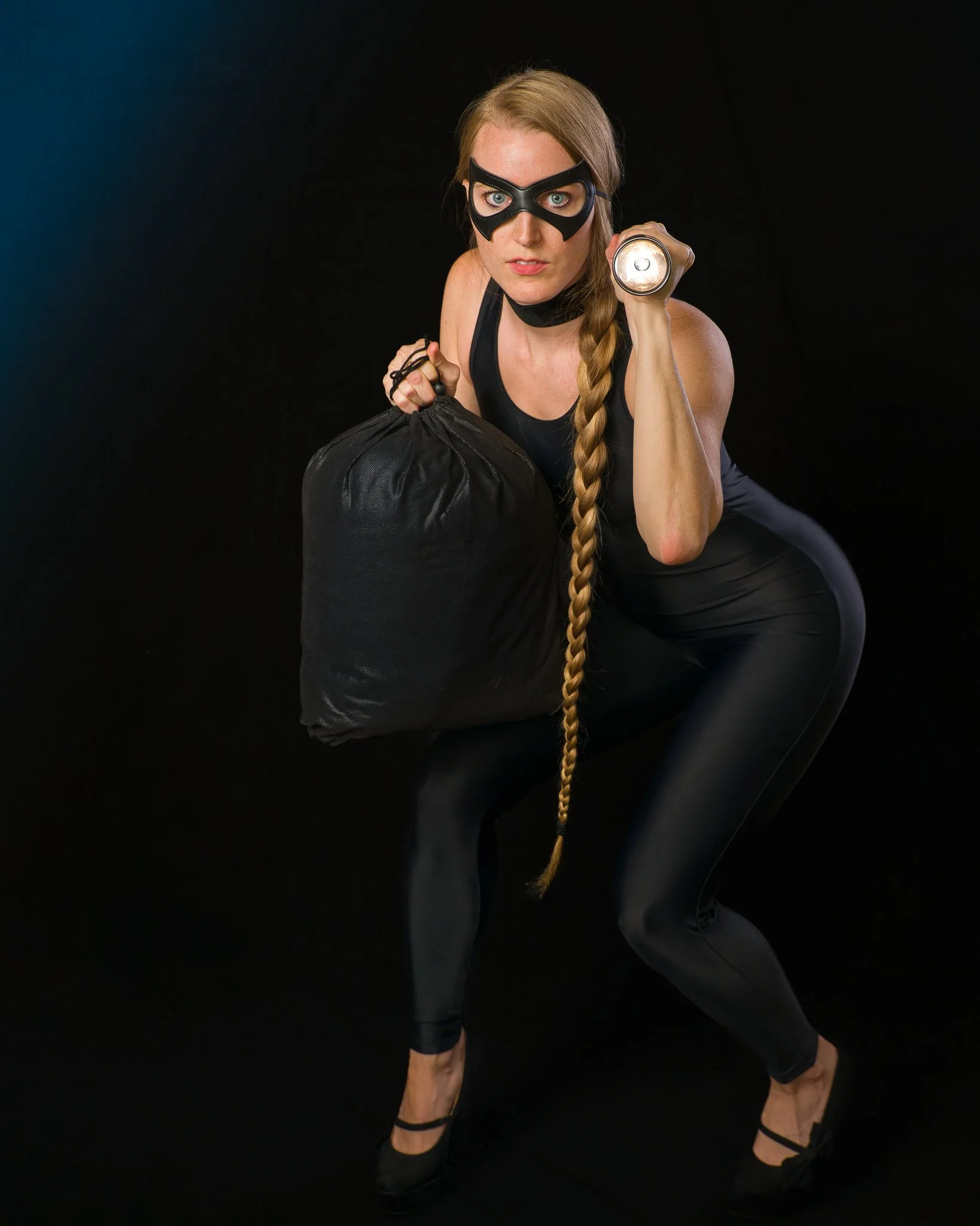 Cat Burglar-7.jpg
