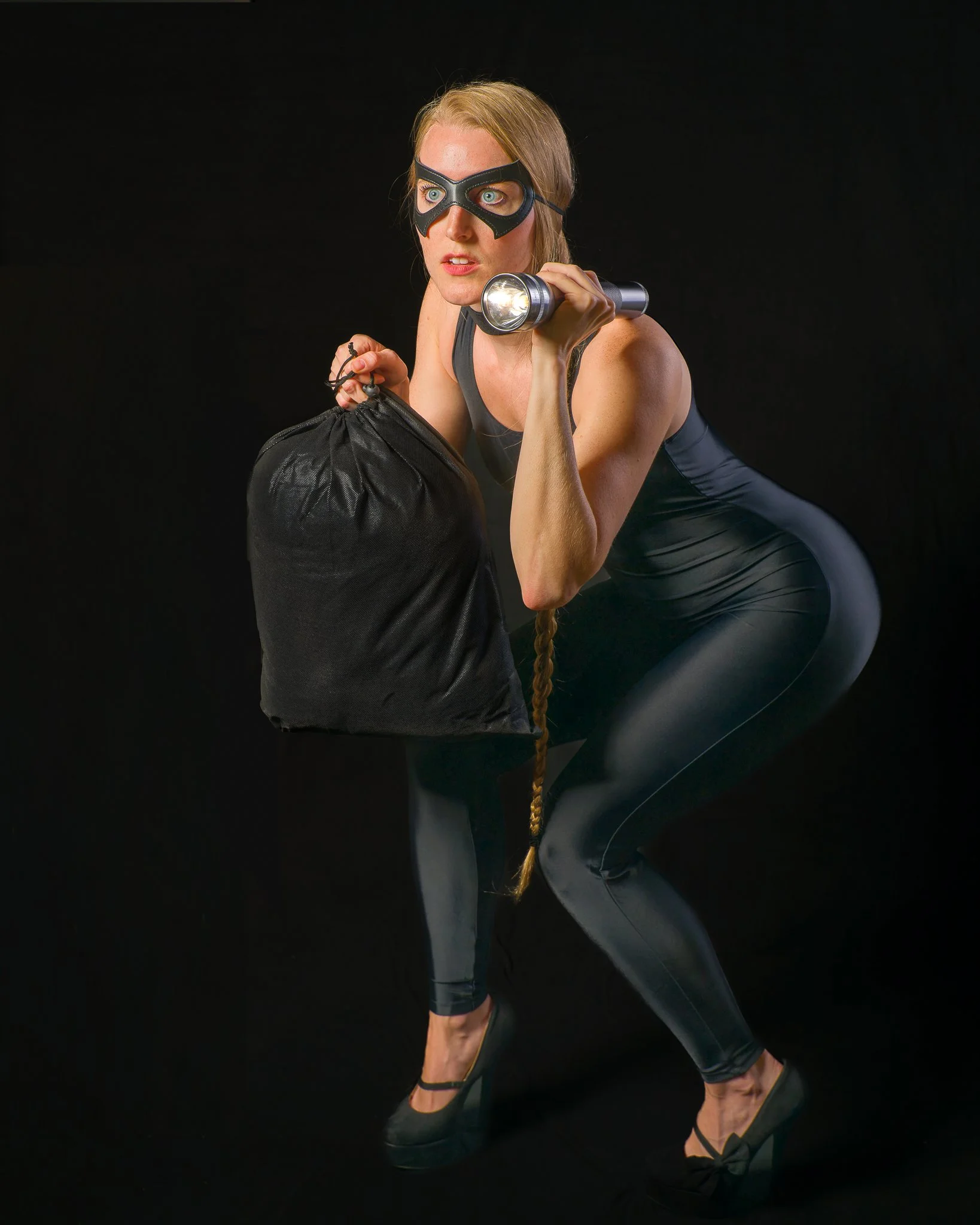 Cat Burglar-14.jpg