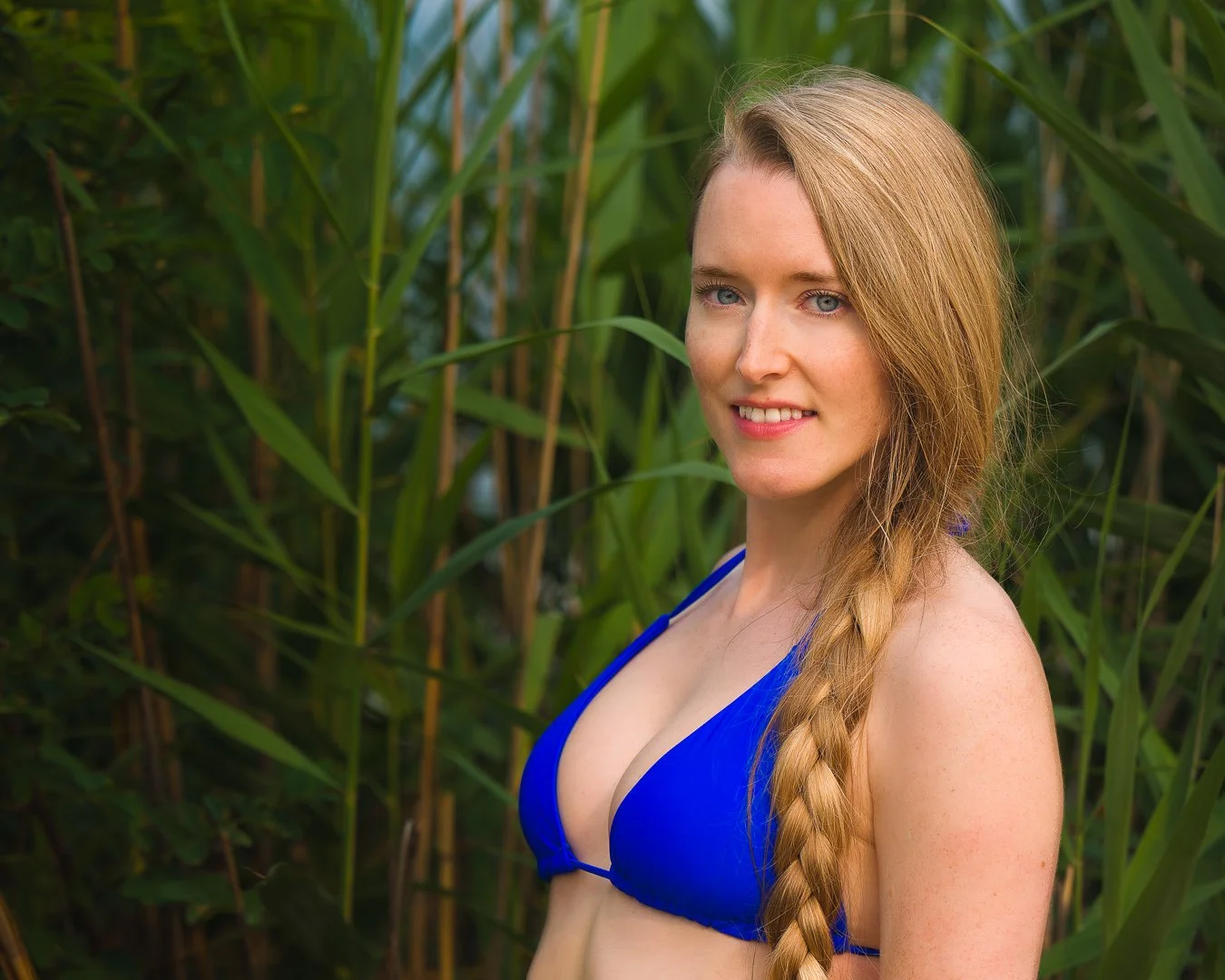Gail-Blue Bikini-4662-NEF_DxO_DeepPRIMEXD-Edit.jpg