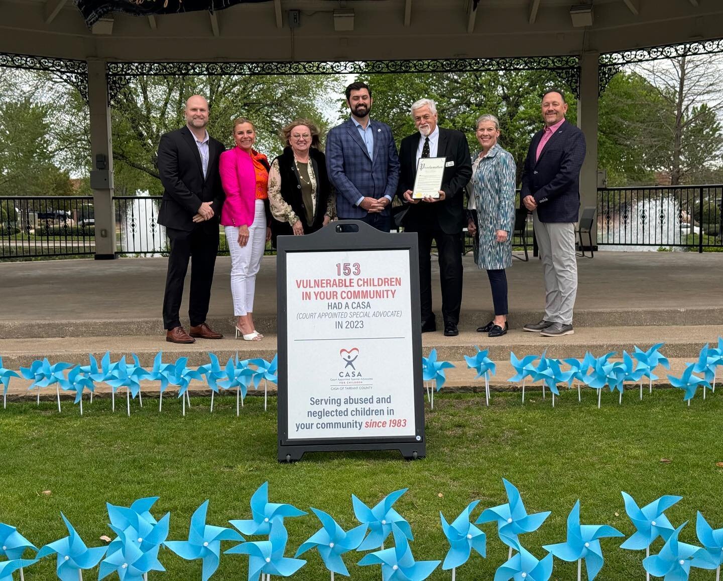 Child Abuse Prevention Month activities are in full swing! @casatarrant has pinwheel installations throughout Tarrant County, coffee meet ups, city proclamations and special Information Sessions. Signage, materials and coffee sleeve design by @tenfol