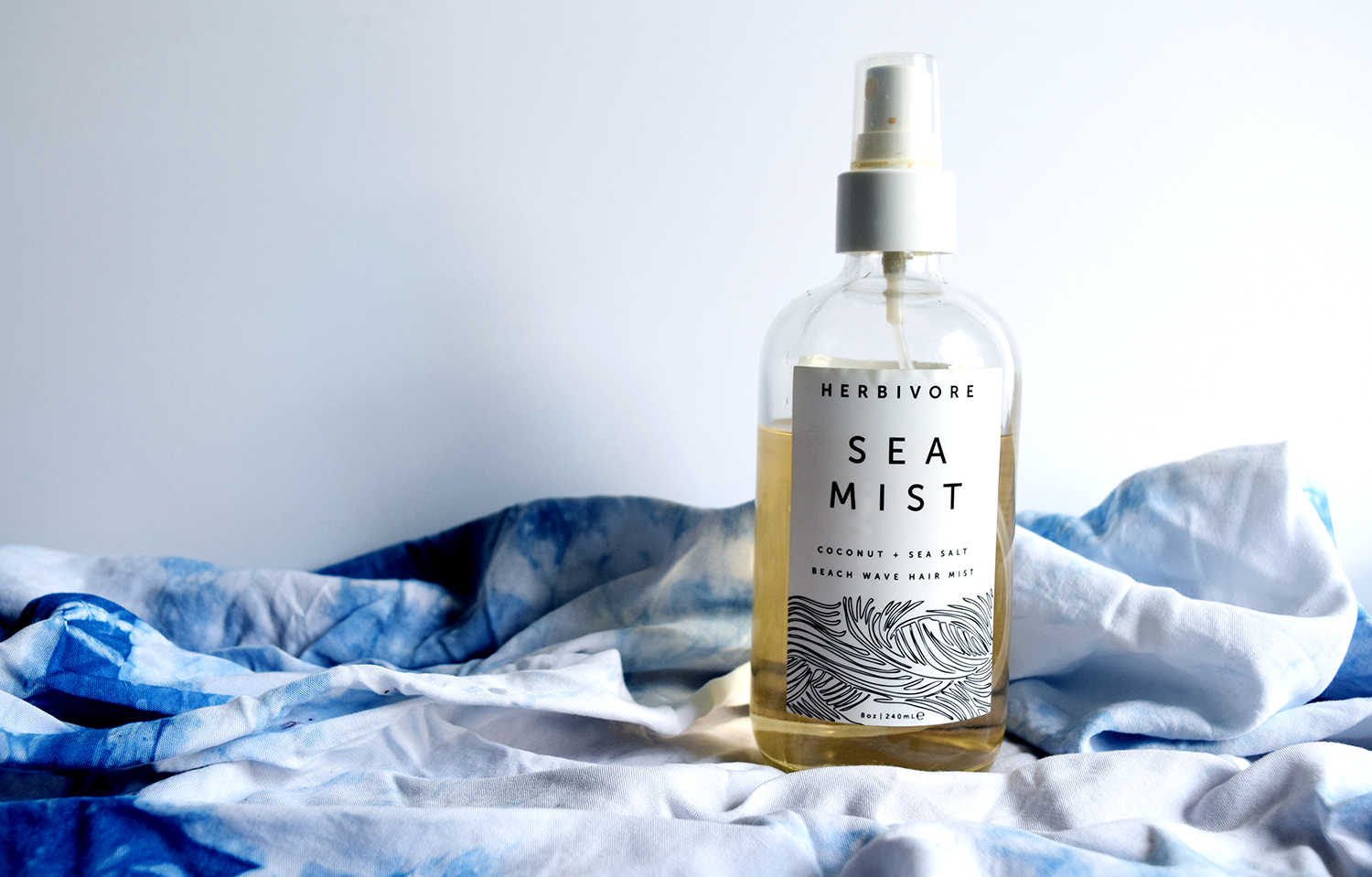Herbivore Botanicals Sea Mist Texturizing Salt Spray summer beauty hair
