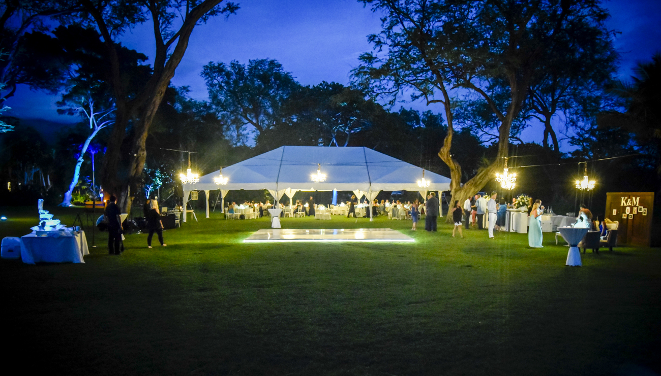 Hawaii Wedding Photographer